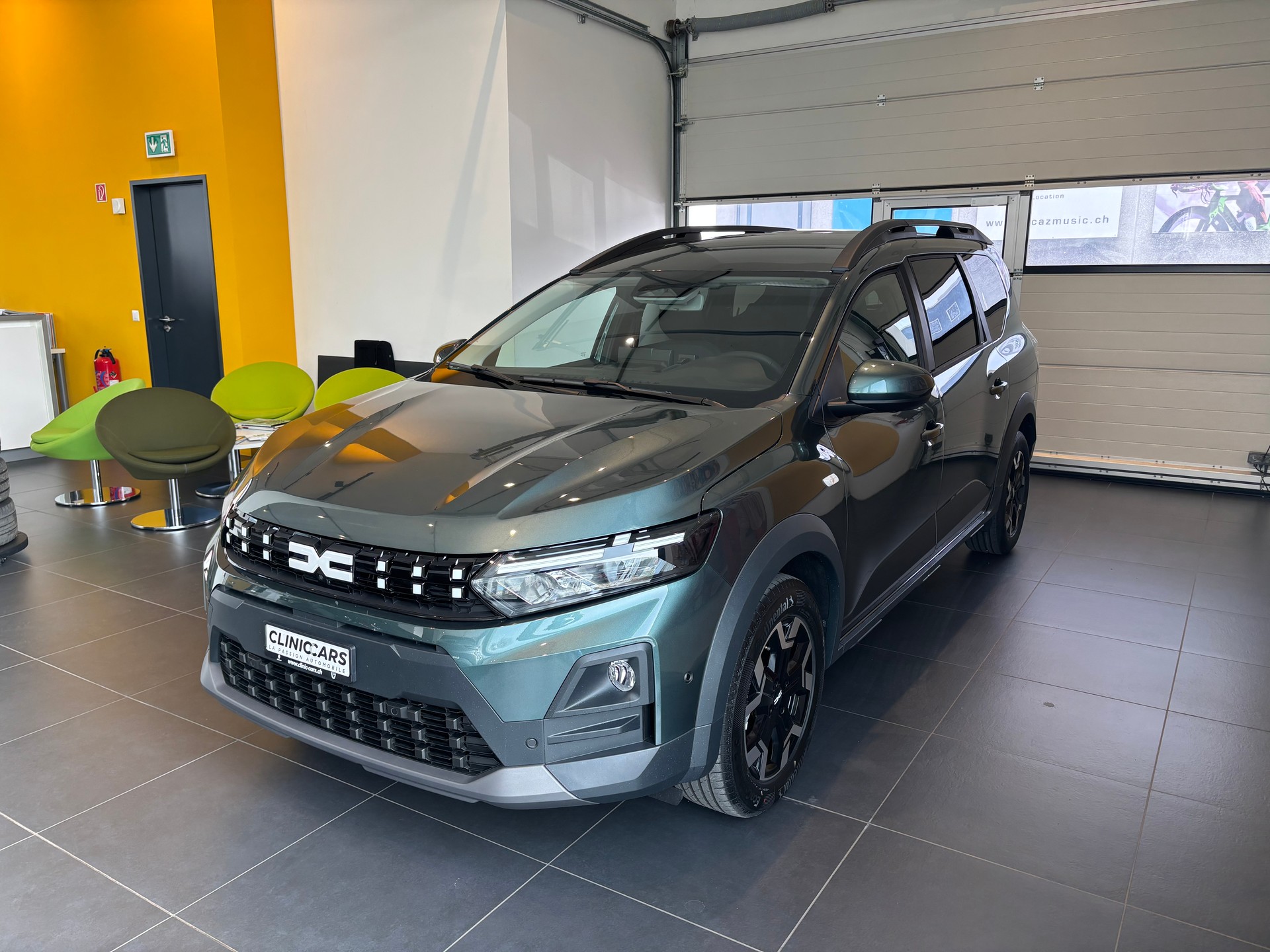 DACIA Jogger HEV 155 Journey-image-2