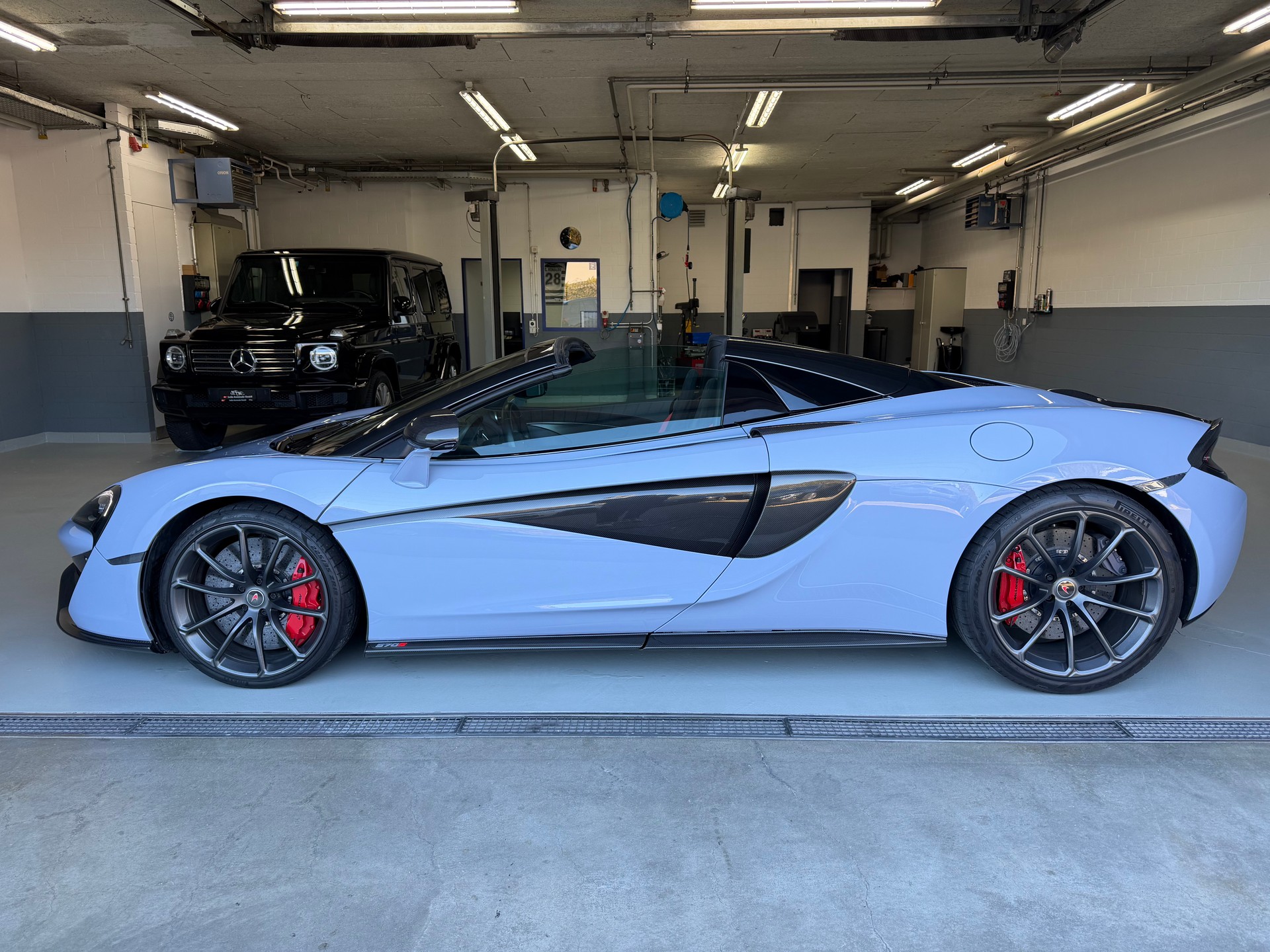 McLAREN 570S Spider 3.8 V8 SSG Full Carbon