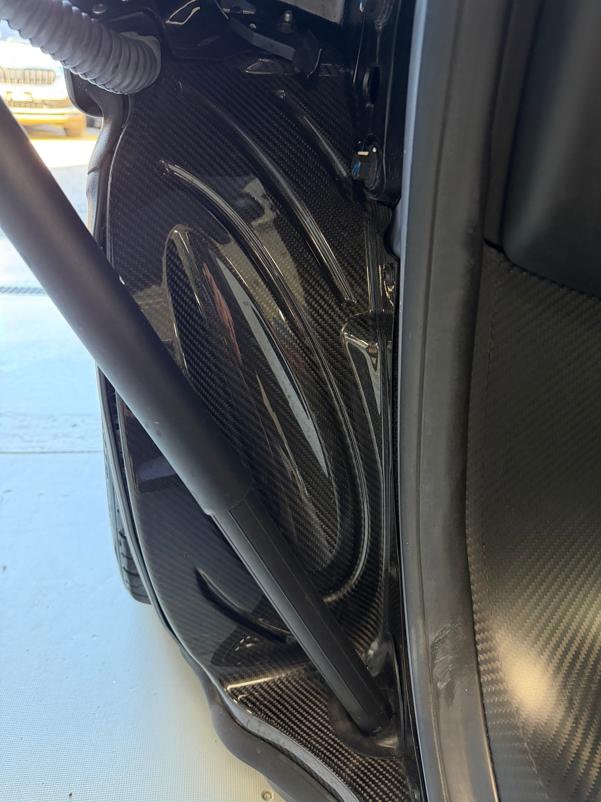 McLAREN 570S Spider 3.8 V8 SSG Full Carbon-image-12