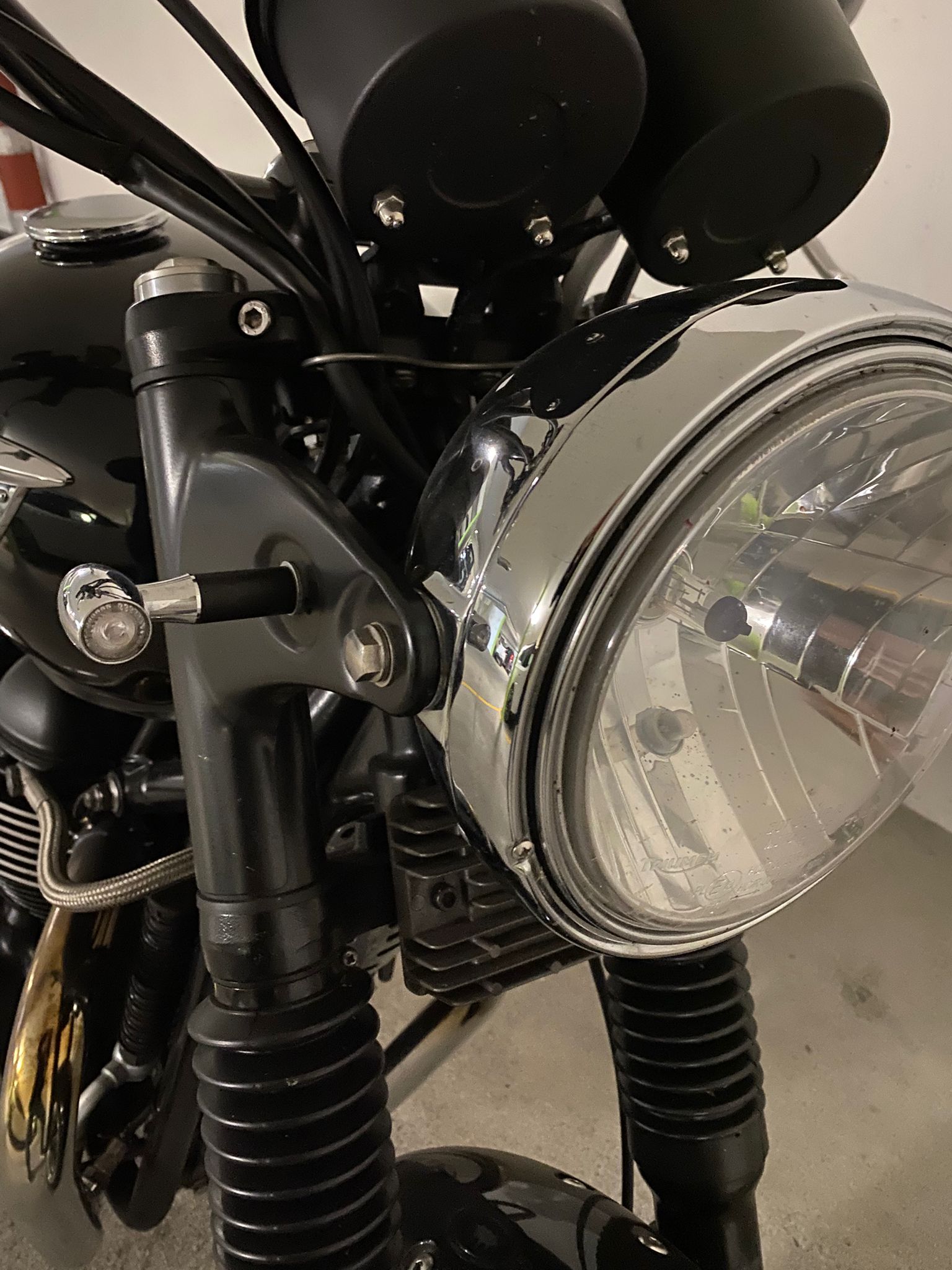 TRIUMPH Bonneville SE 900 i-image-7