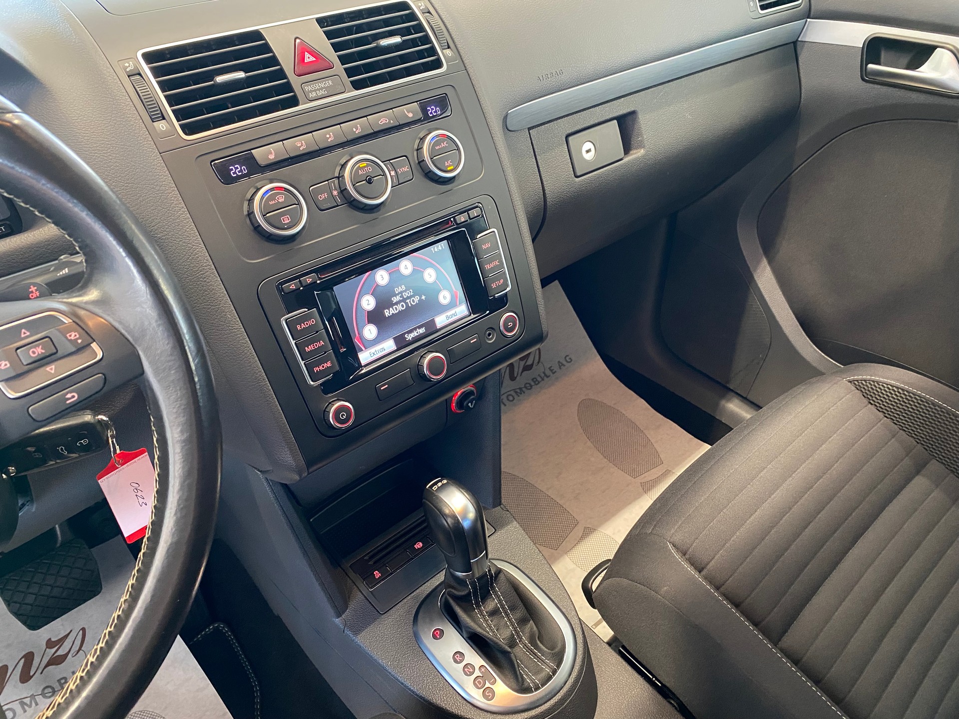 VW Touran 1.4 TSI 140PS Cup DSG-image-13