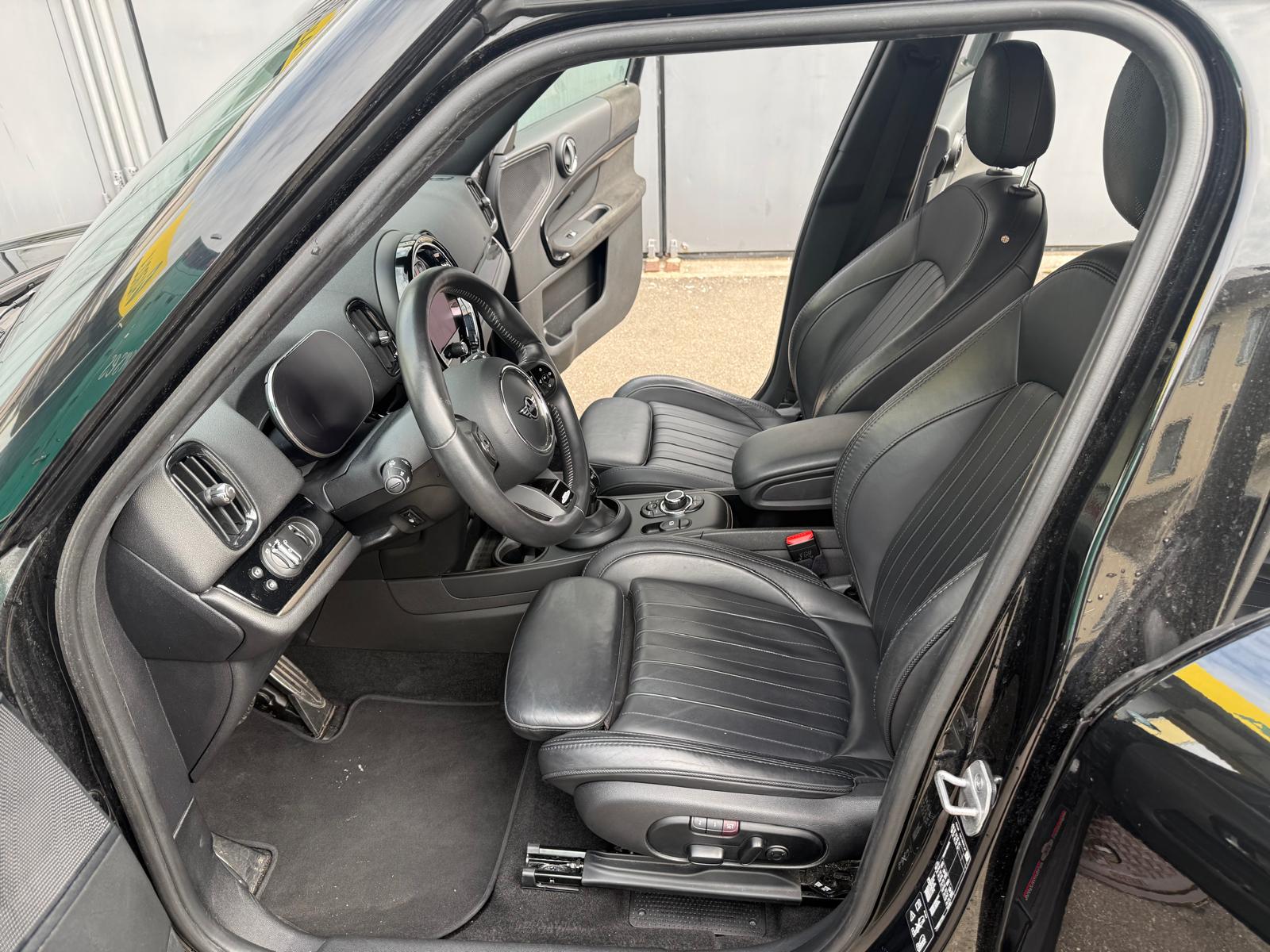 MINI Countryman Cooper S ALL4 Steptronic-image-12