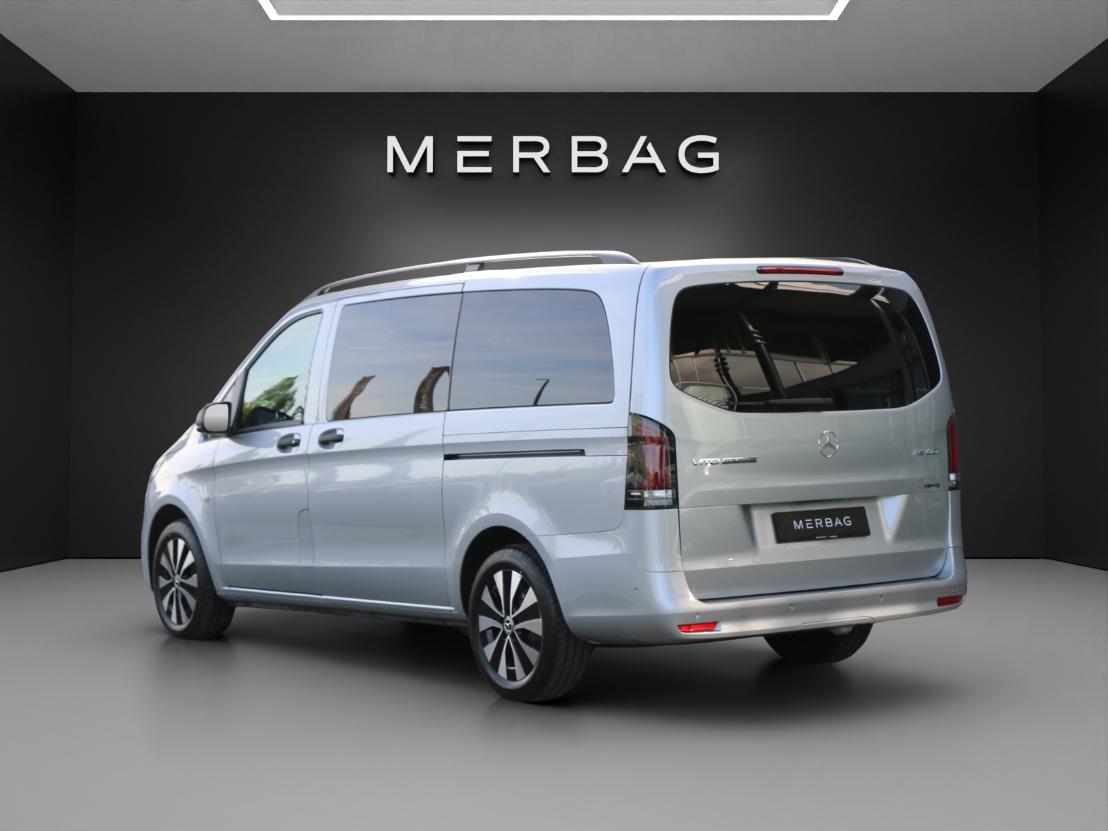 MERCEDES-BENZ Vito 116 CDI Tourer SELECT Family 3200mm-image-2