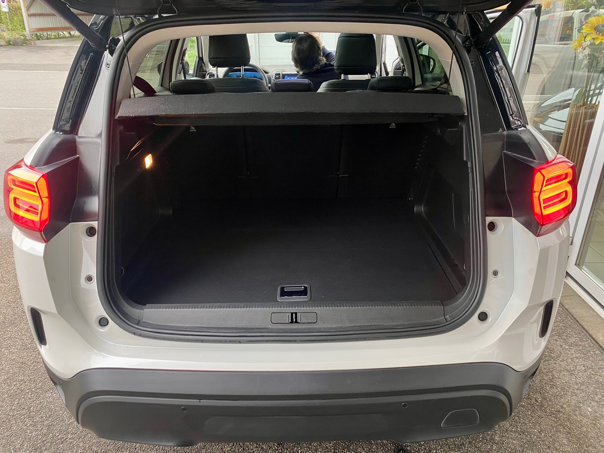 CITROEN C5 Aircross 1.6 PHEV Shine-image-11