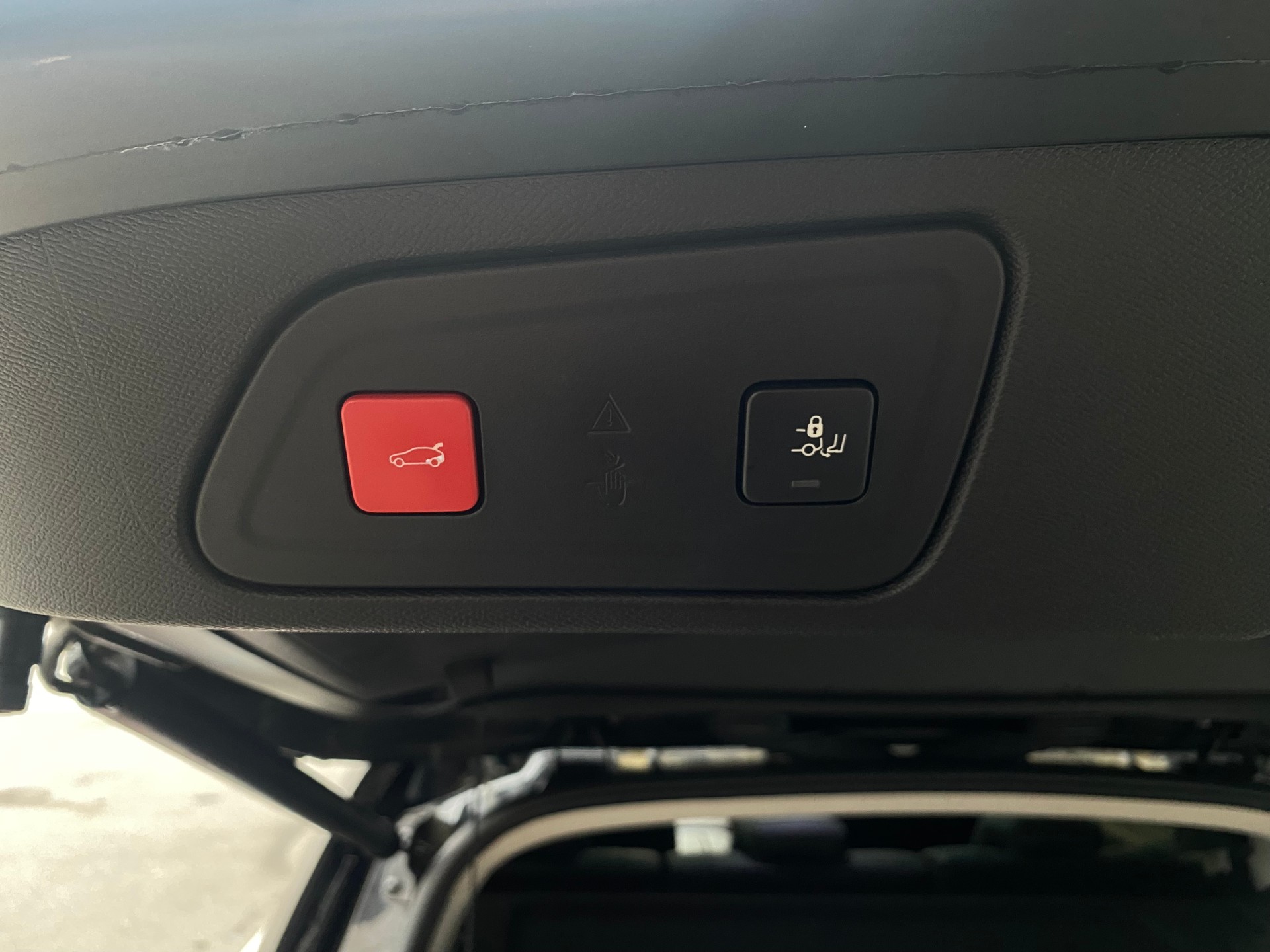CITROEN C5 Aircross 1.6 PHEV Shine-image-10