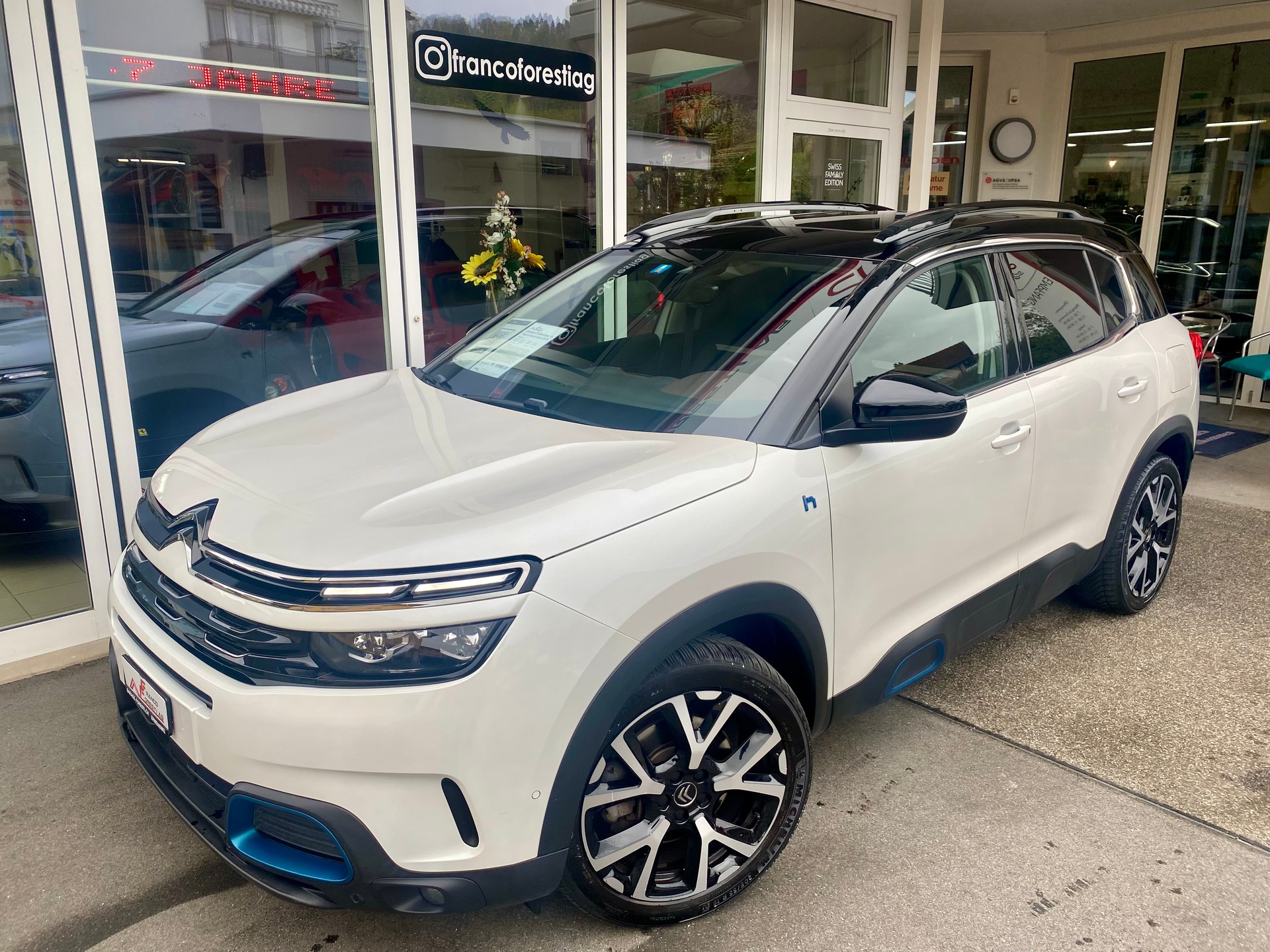 CITROEN C5 Aircross 1.6 PHEV Shine-image-1