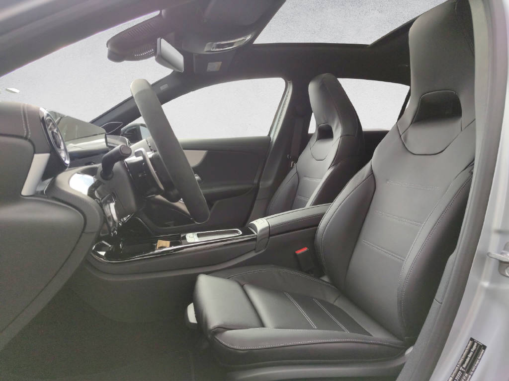 MERCEDES-BENZ A 45 S AMG 4matic+-image-9