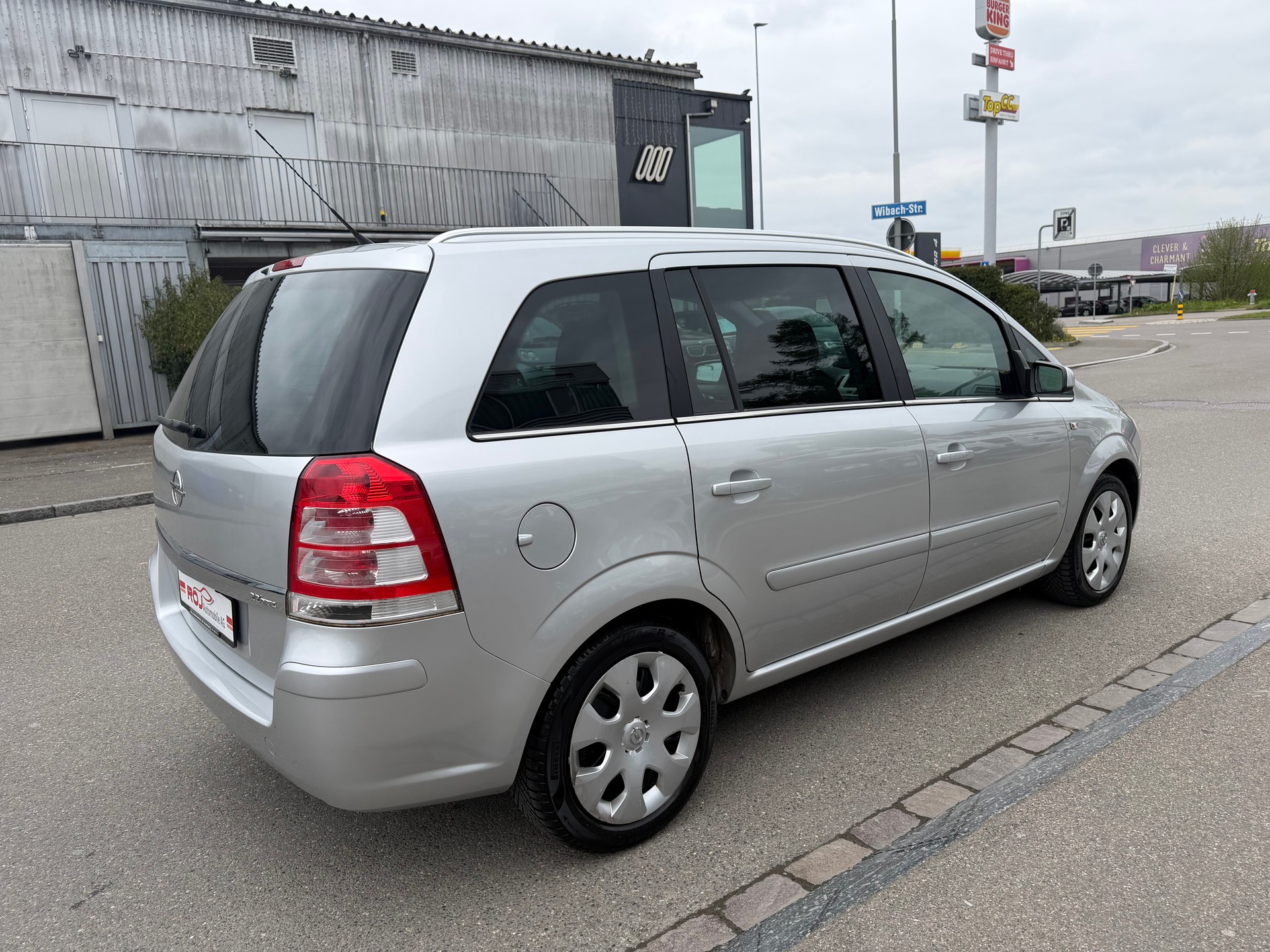 OPEL Zafira 2.2i 16V Enjoy Automatic-image-2