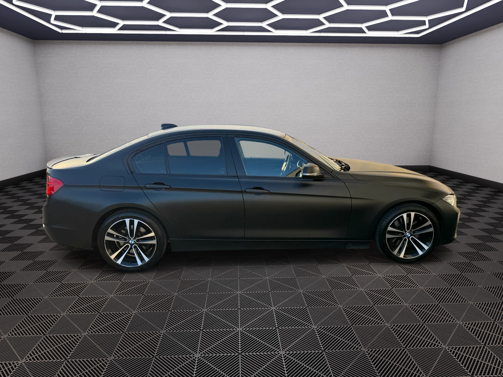 BMW 328i xDrive Sport Line-image-7