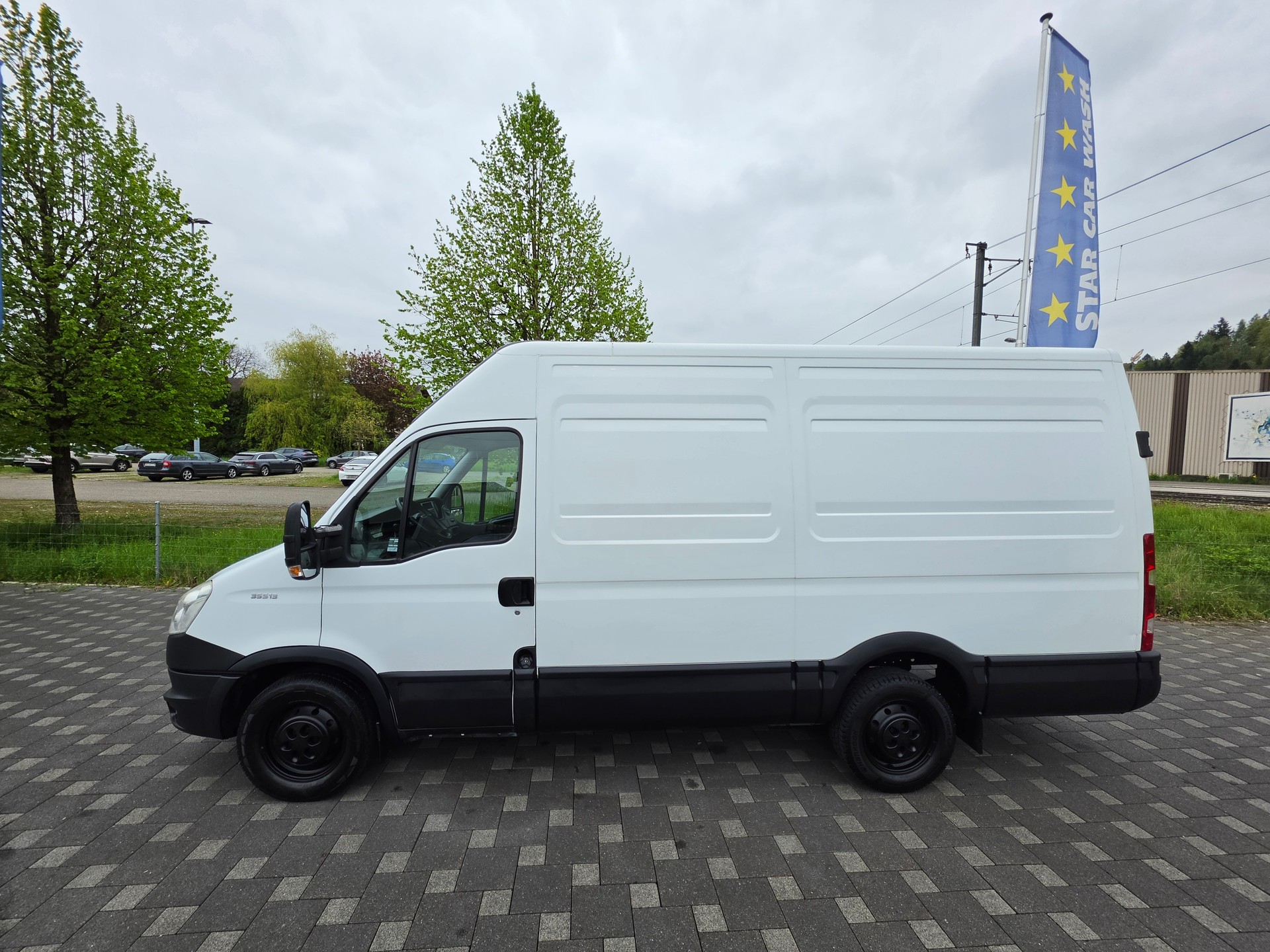 IVECO 35 S 13 VL-image-1