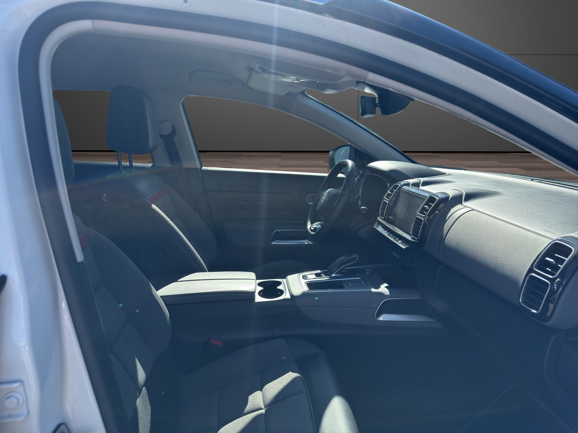 CITROEN C5 Aircross 1.6 PHEV Swiss Edition-image-9