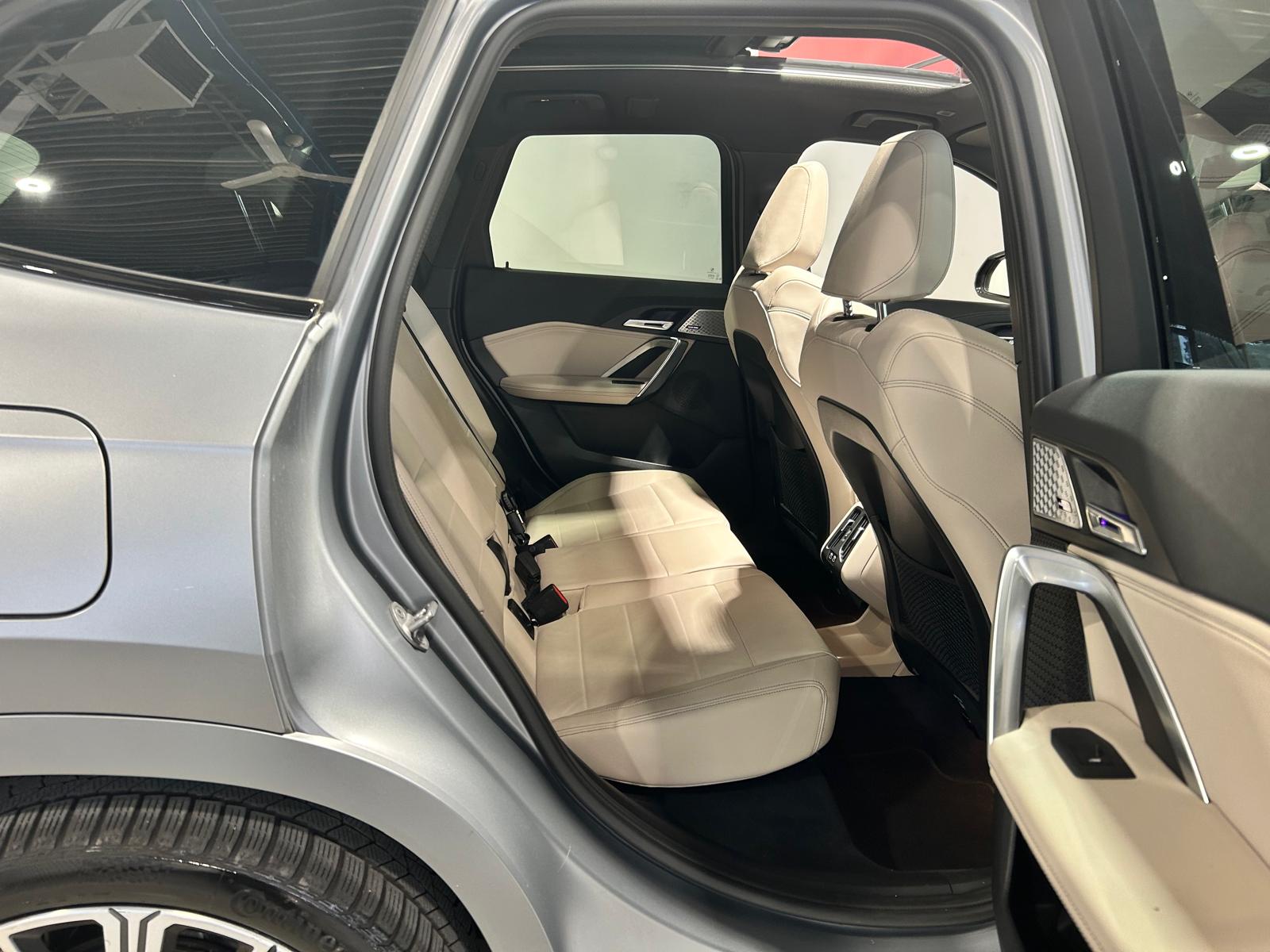 BMW X1 23i xDrive *M-SPORT*CH-FAHRZEUG*-image-8