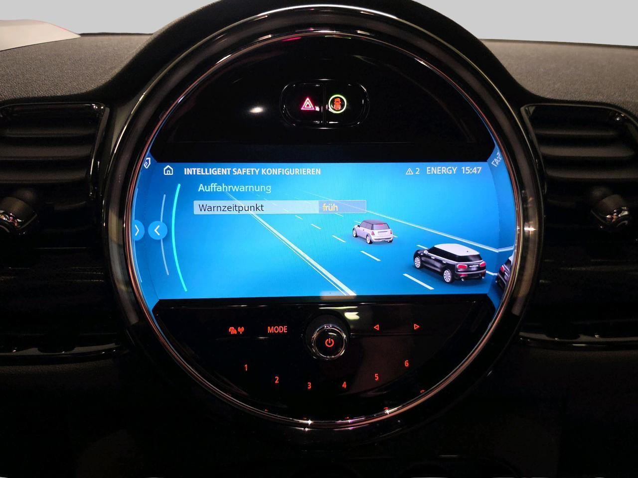 MINI Clubman 1.5i Cooper-image-23