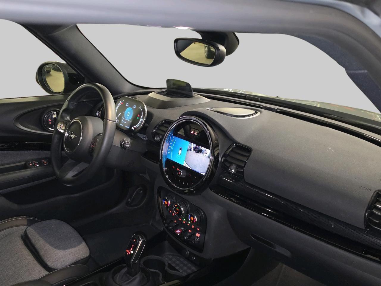 MINI Clubman 1.5i Cooper-image-12