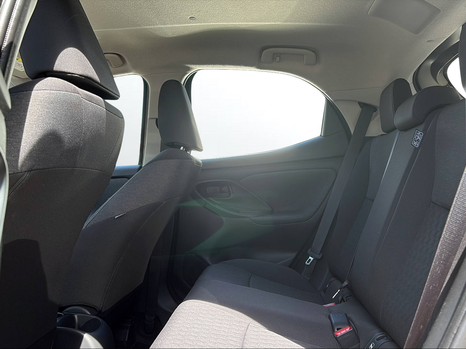 TOYOTA Yaris 1.5 Trend-image-9
