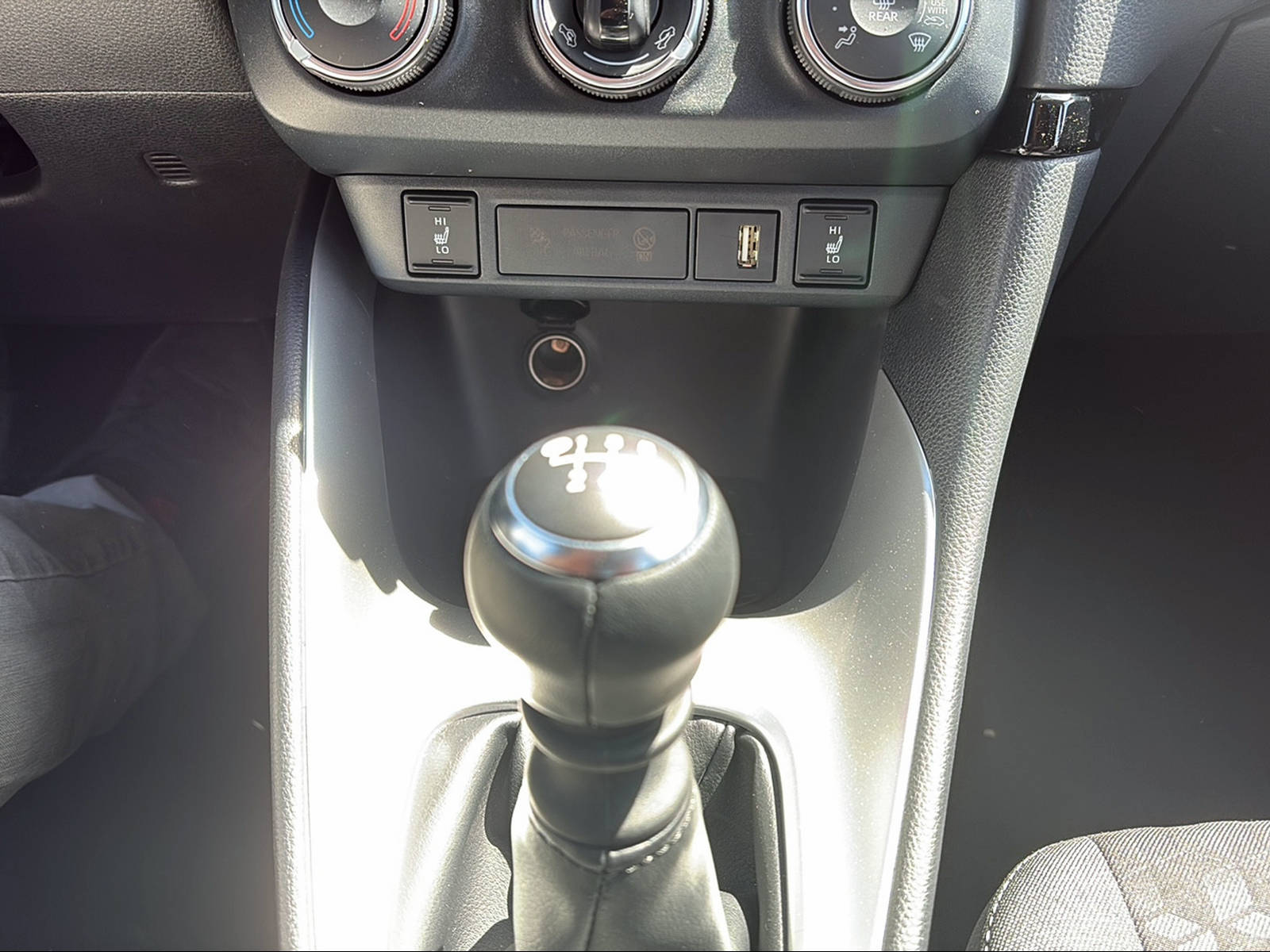 TOYOTA Yaris 1.5 Trend-image-10