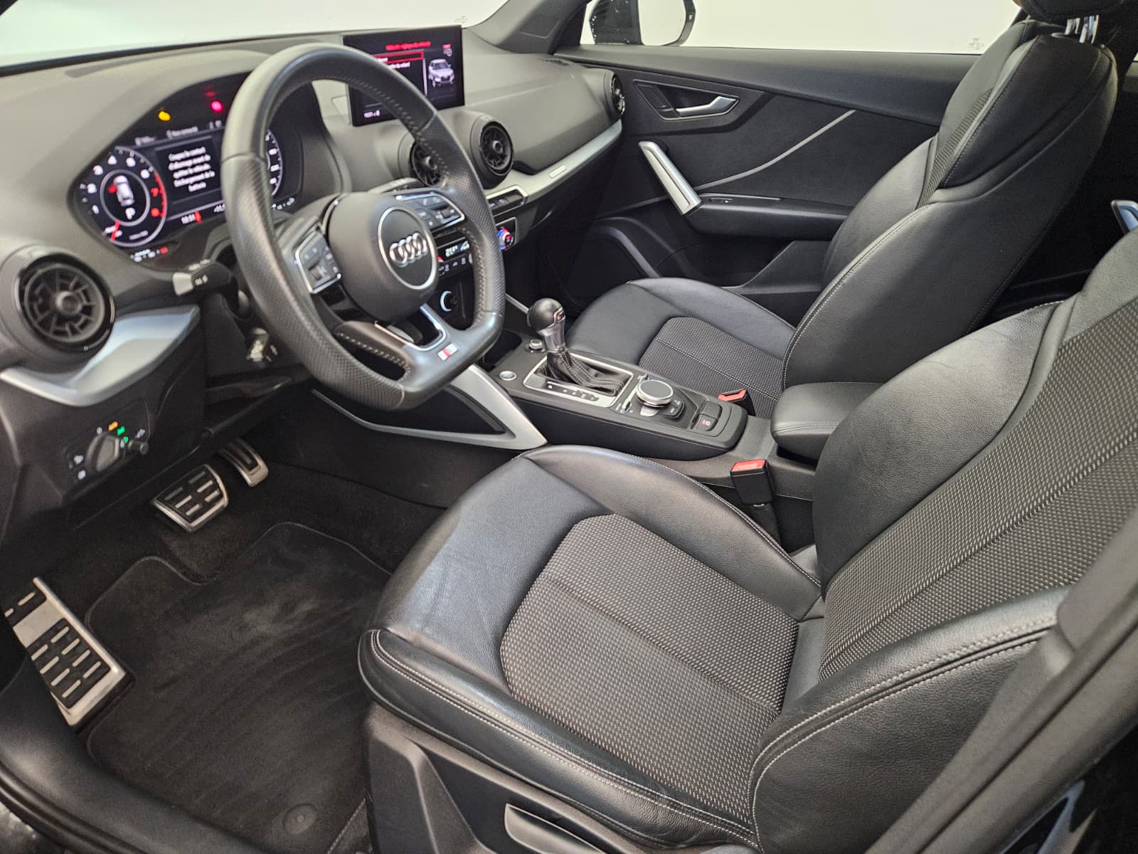 AUDI Q2 1.4 TFSI sport S-tronic-image-10