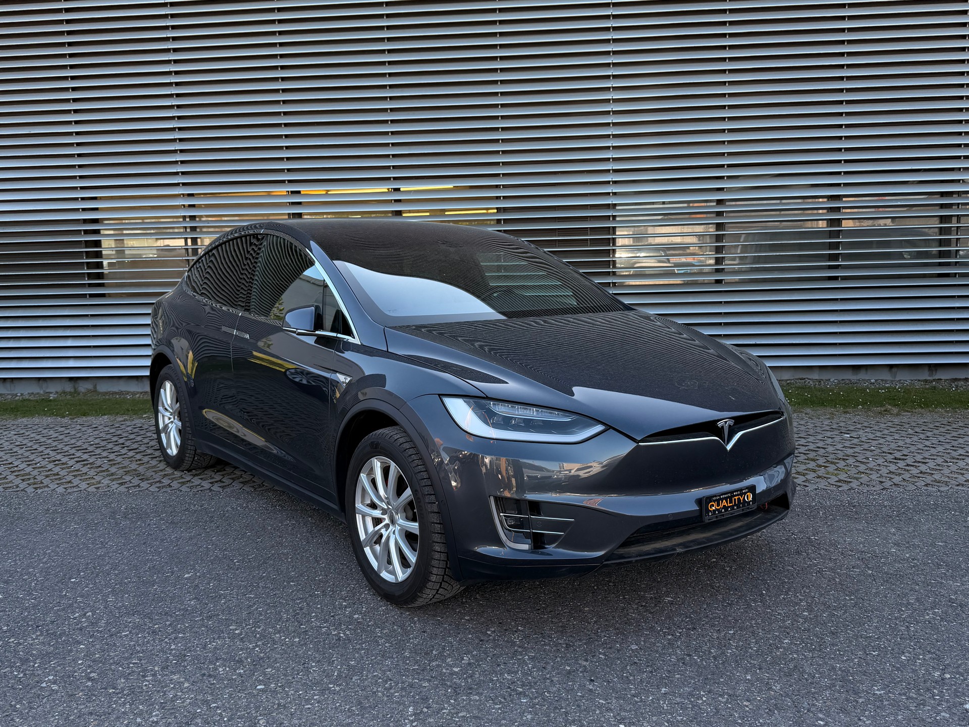TESLA Model X 90 D Performance 7 Platz-image-0