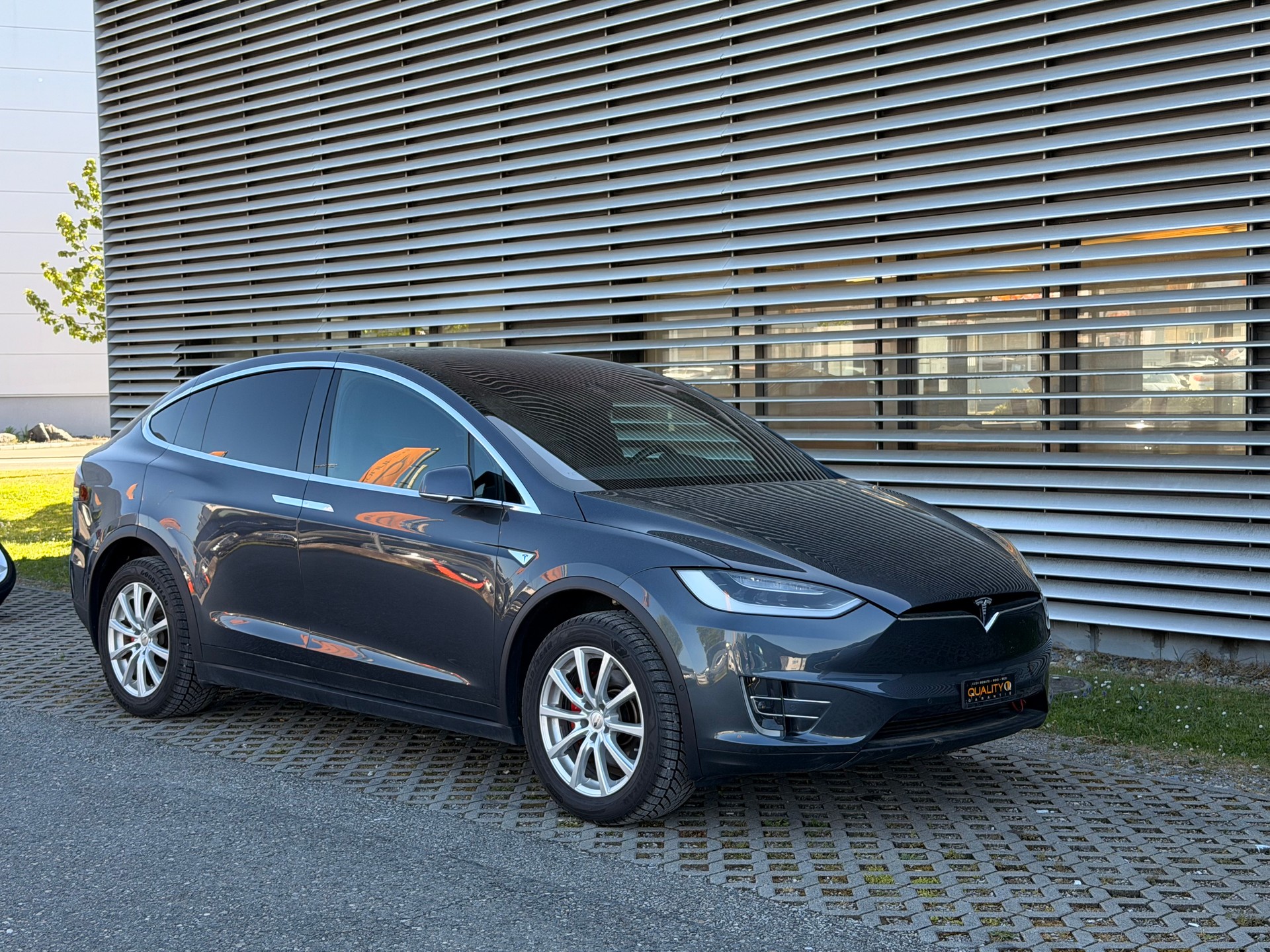 TESLA Model X 90 D Performance 7 Platz-image-4