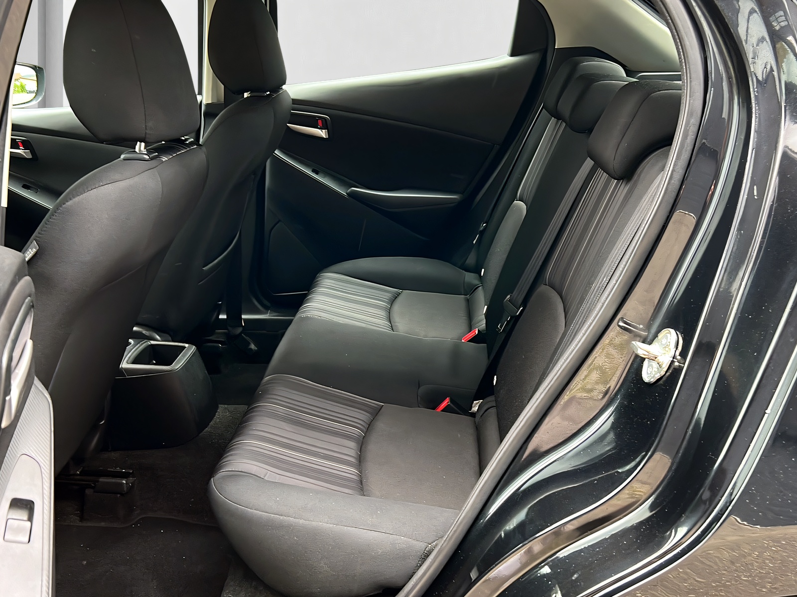MAZDA 2 SKYACTIV-G 75 Challenge**CH Auslieferung,Frisch ab MFK**-image-7
