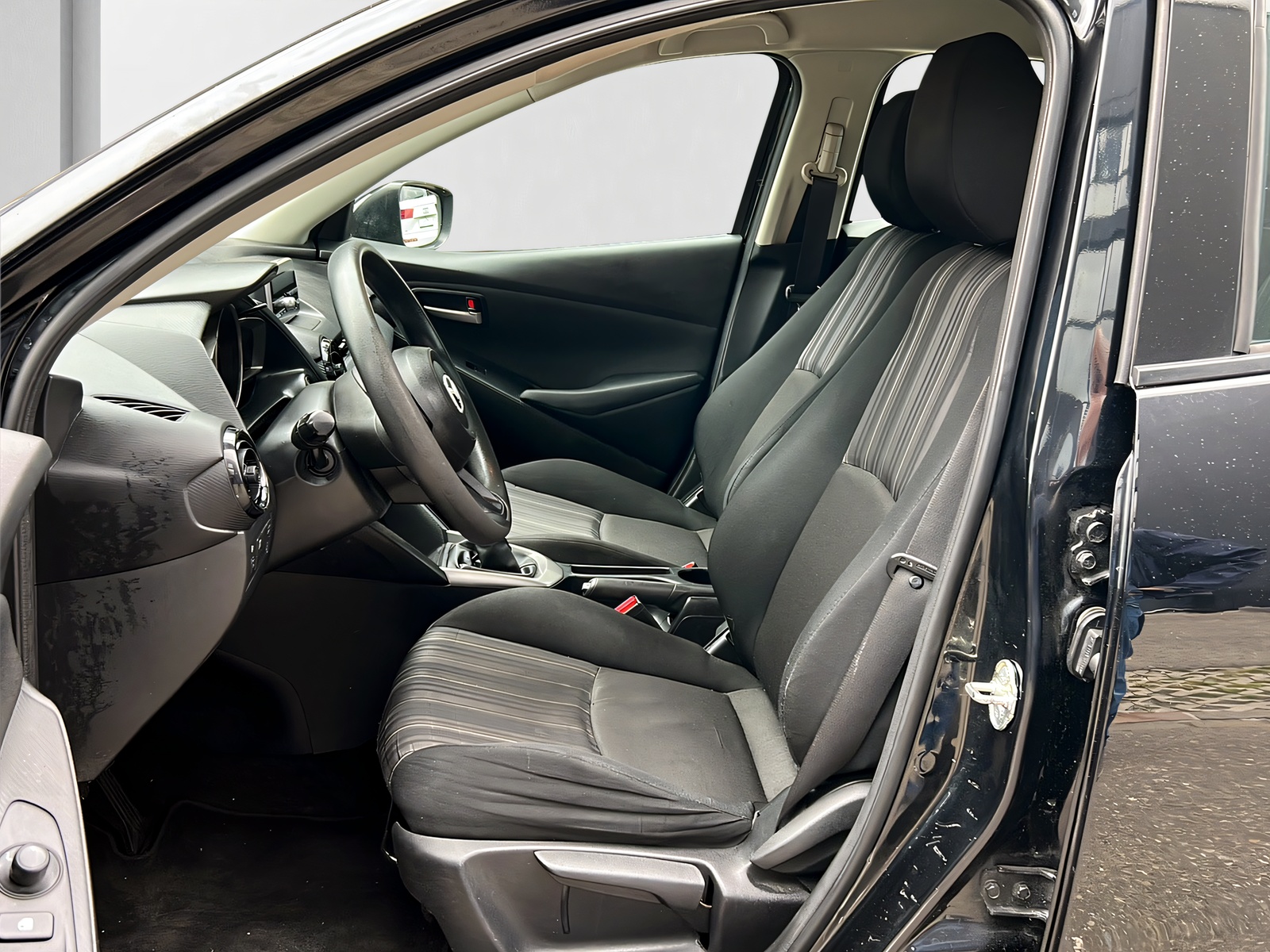 MAZDA 2 SKYACTIV-G 75 Challenge**CH Auslieferung,Frisch ab MFK**-image-6