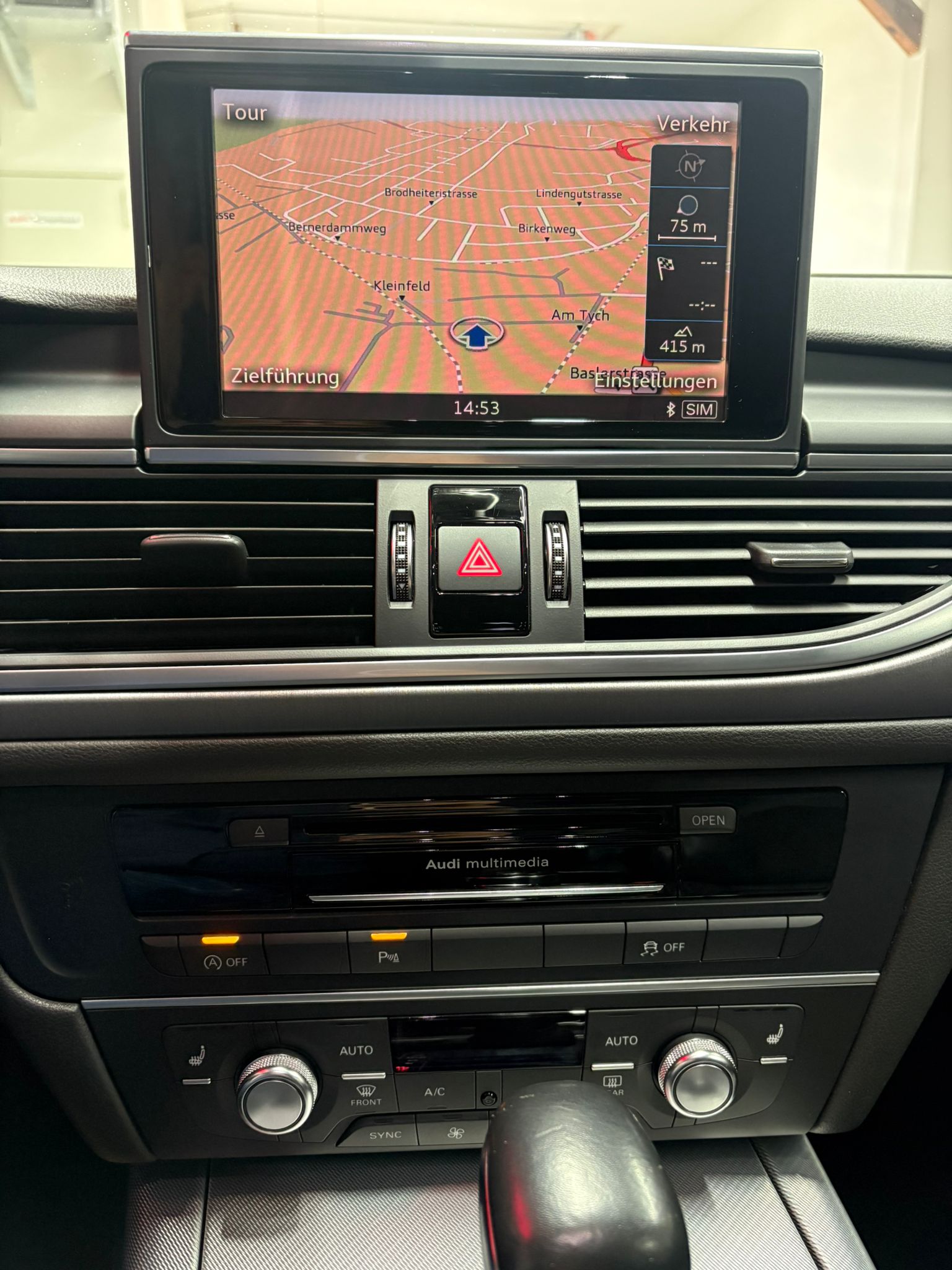 AUDI A6 Avant 3.0 TDI V6 quattro S-tronic-image-11