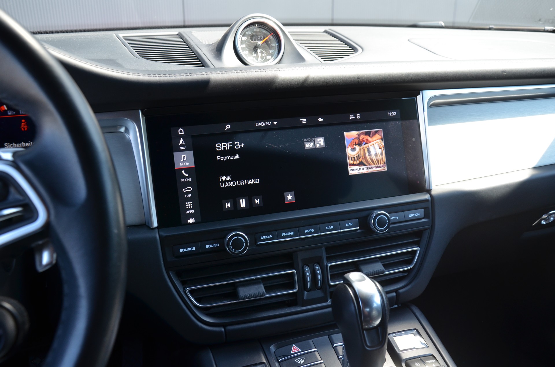 PORSCHE Macan PDK-image-24