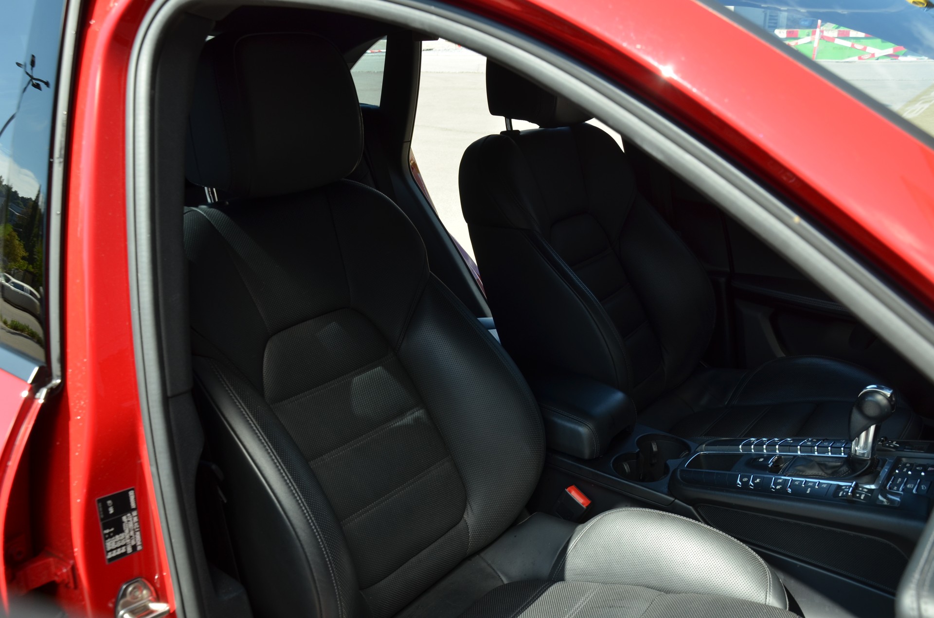 PORSCHE Macan PDK-image-16