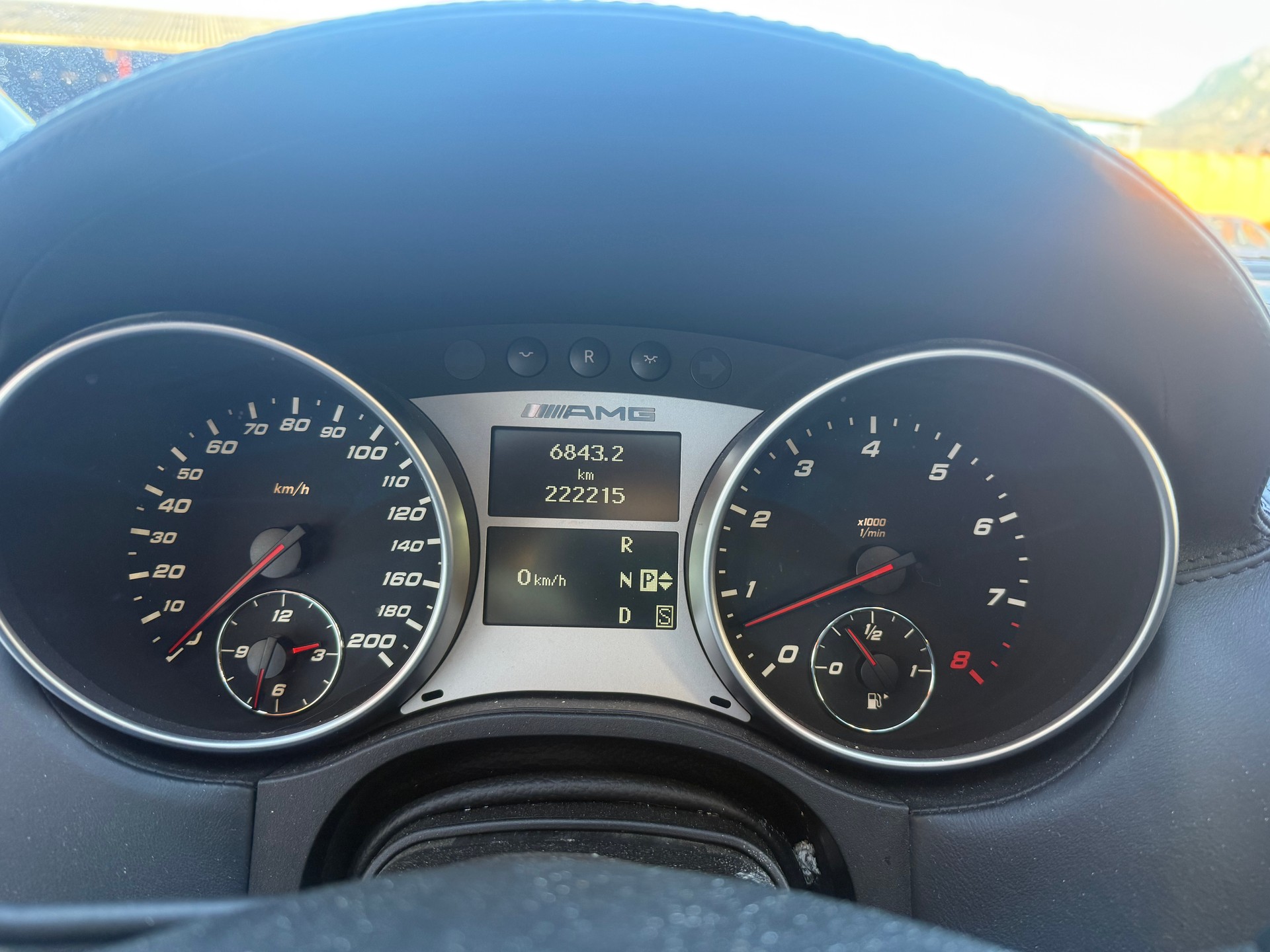 MERCEDES-BENZ ML63 AMG-image-13