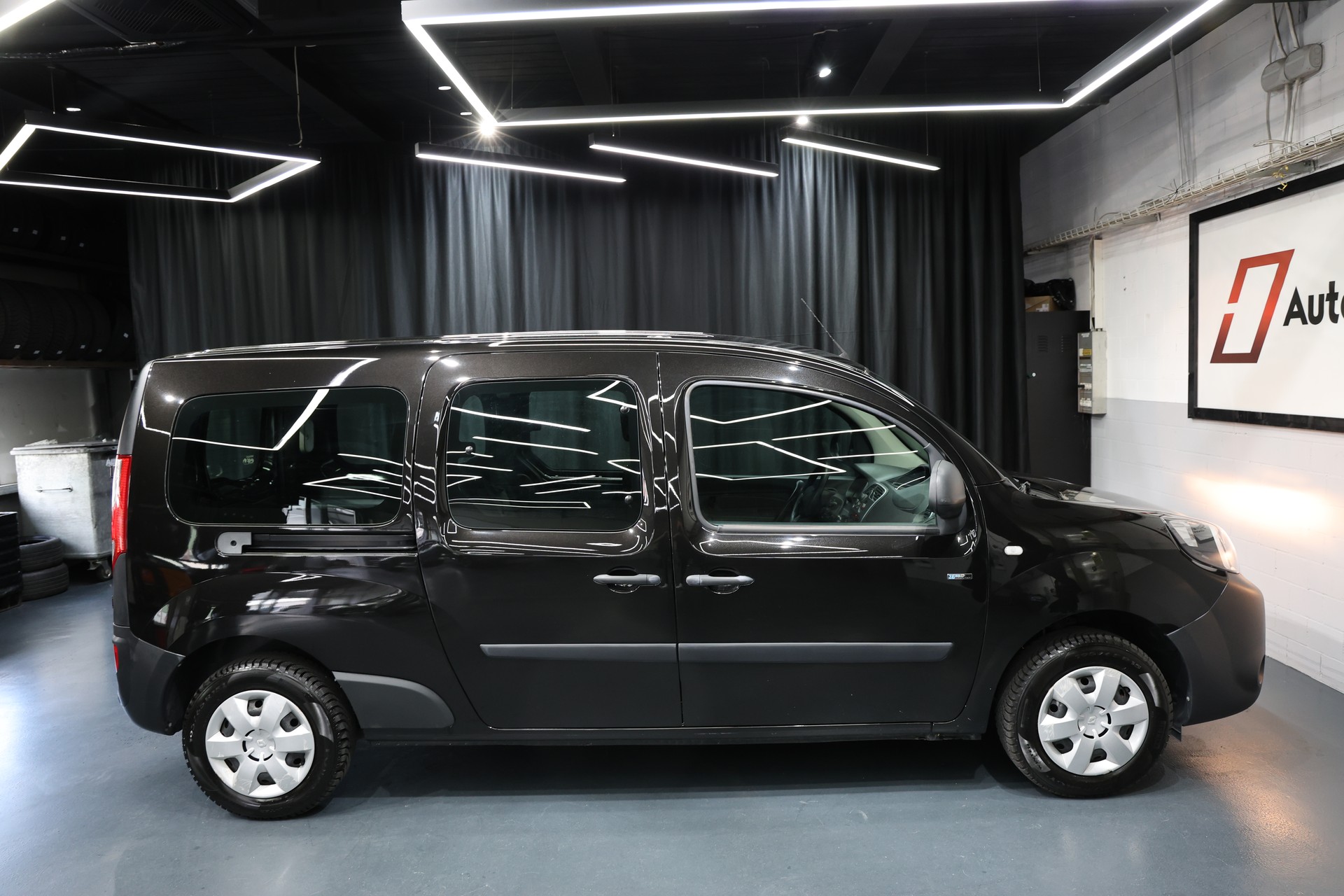 RENAULT Kangoo Maxi Z.E. 33 R60 Business Pack Modul. 5 Pl.-image-11