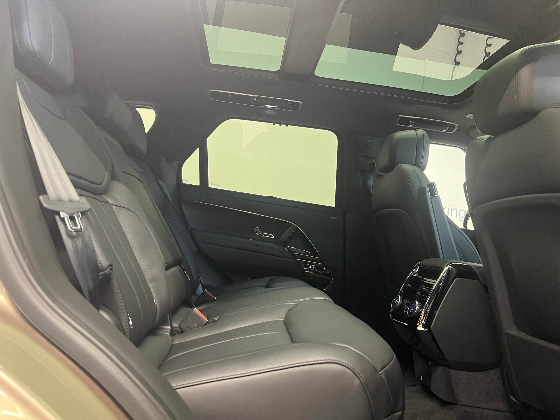 LAND ROVER Range Rover Sport 3.0 I6 P550e Autobiography-image-6
