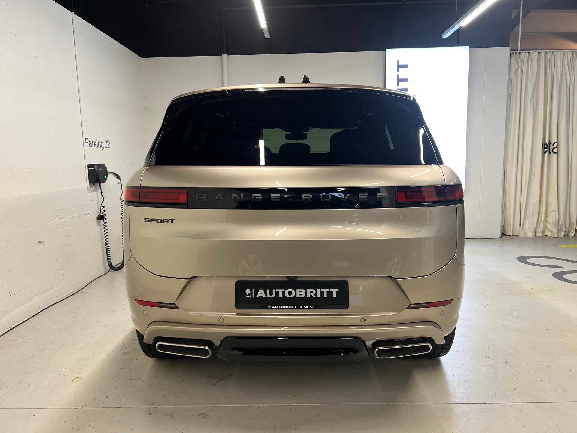 LAND ROVER Range Rover Sport 3.0 I6 P550e Autobiography-image-8