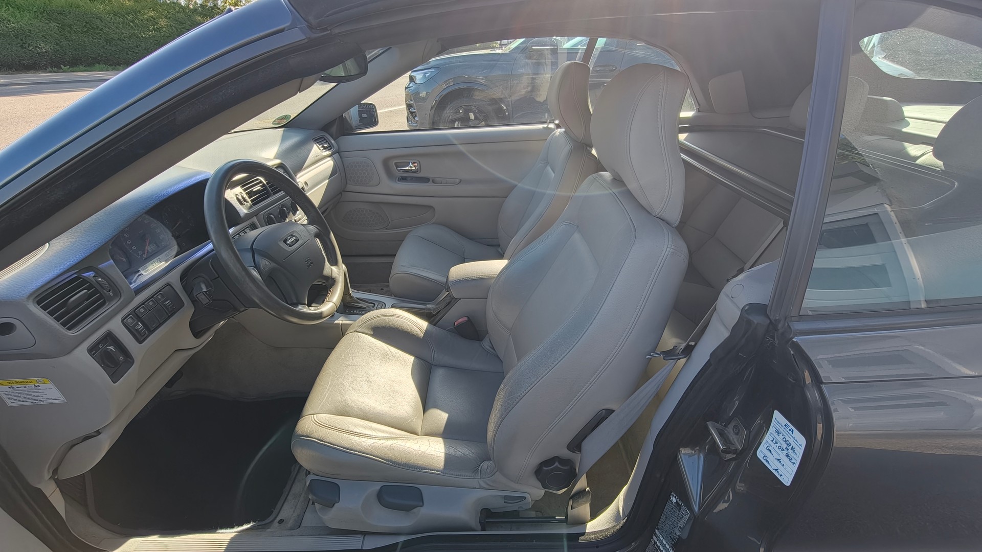 VOLVO C70 Cabriolet 2.0T-image-5