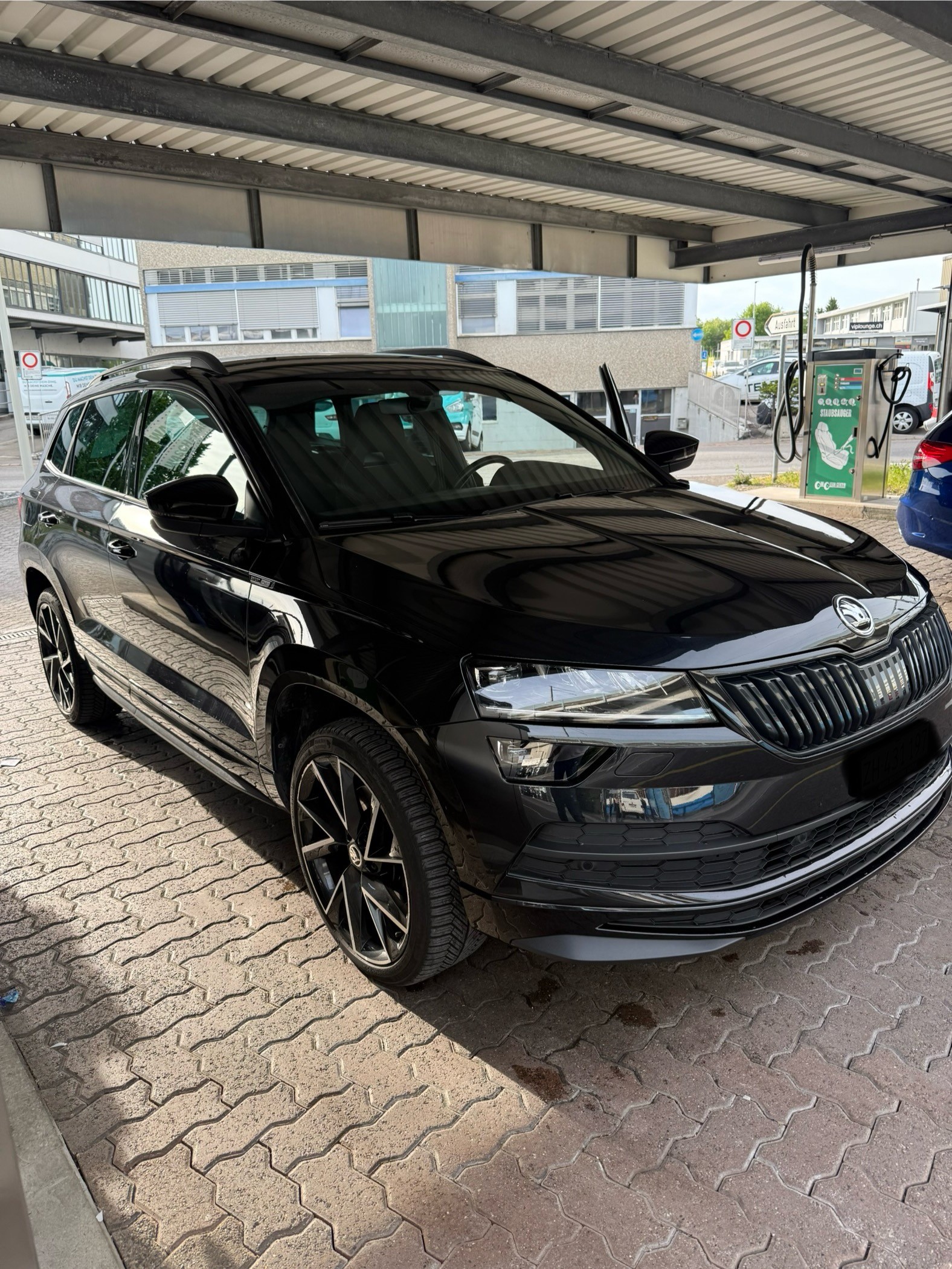 SKODA 1.5 TSI SportLine DSG-image-1