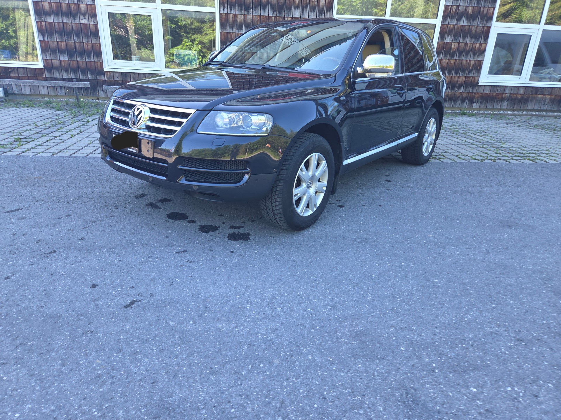 VW TOUAREG-image-0