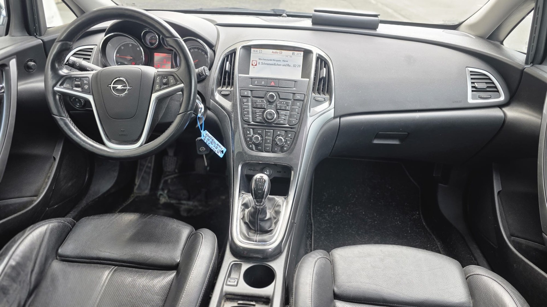 OPEL Astra SportsTourer 2.0 CDTi Cosmo-image-12
