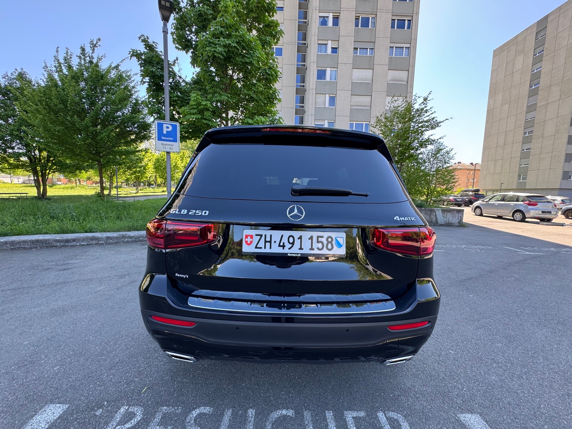 MERCEDES-BENZ GLB 250 Progressive 4matic-image-5