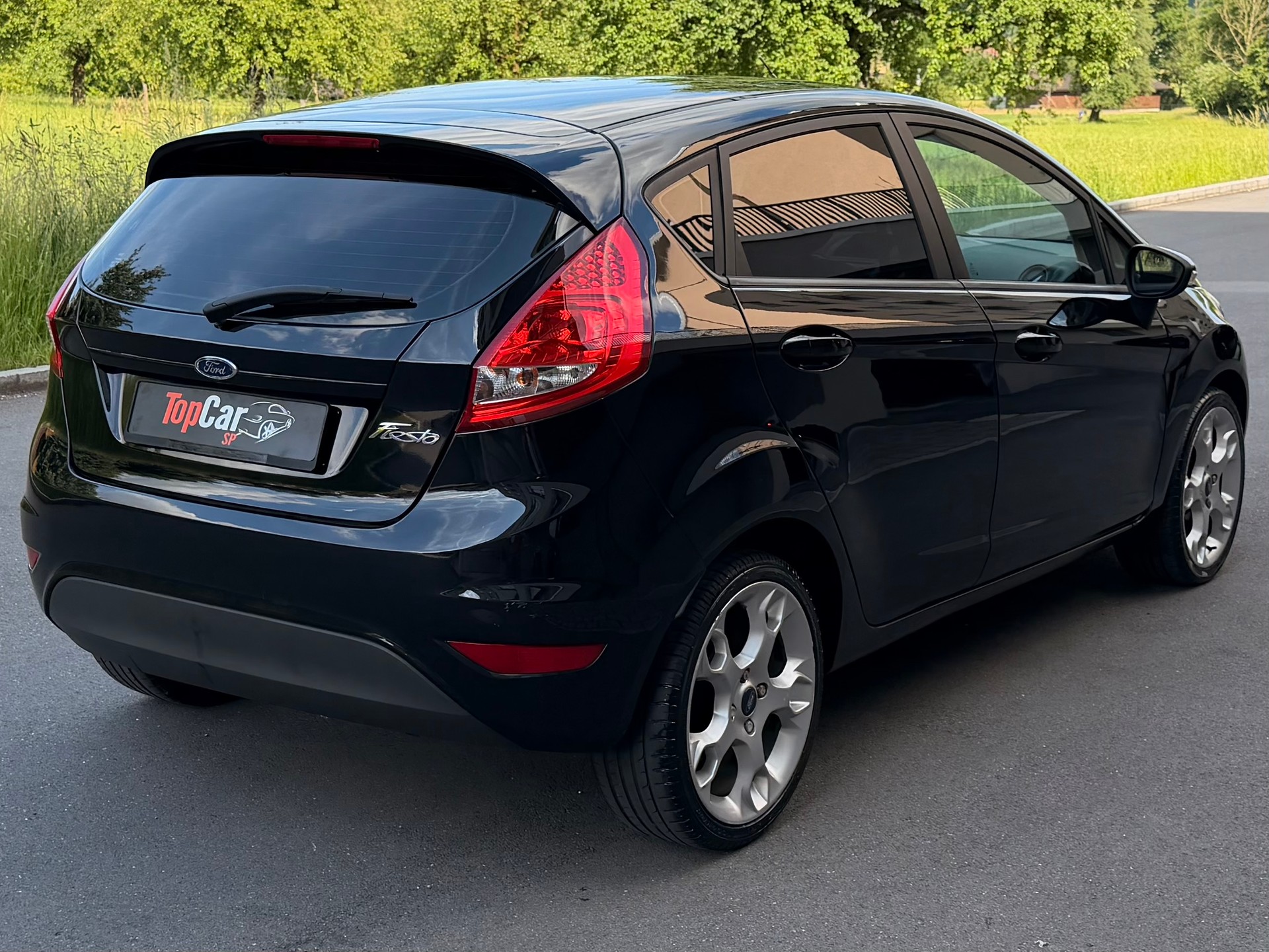 FORD Fiesta 1.25 16V Trend-image-2