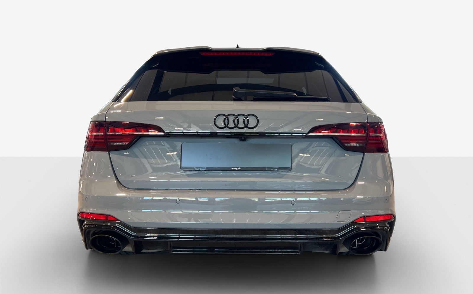 AUDI RS4 Avant quattro tiptronic-image-3