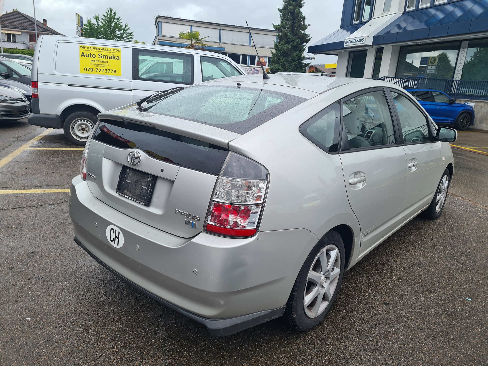 TOYOTA Prius 1.5 16V Hybrid-showroom-element-1