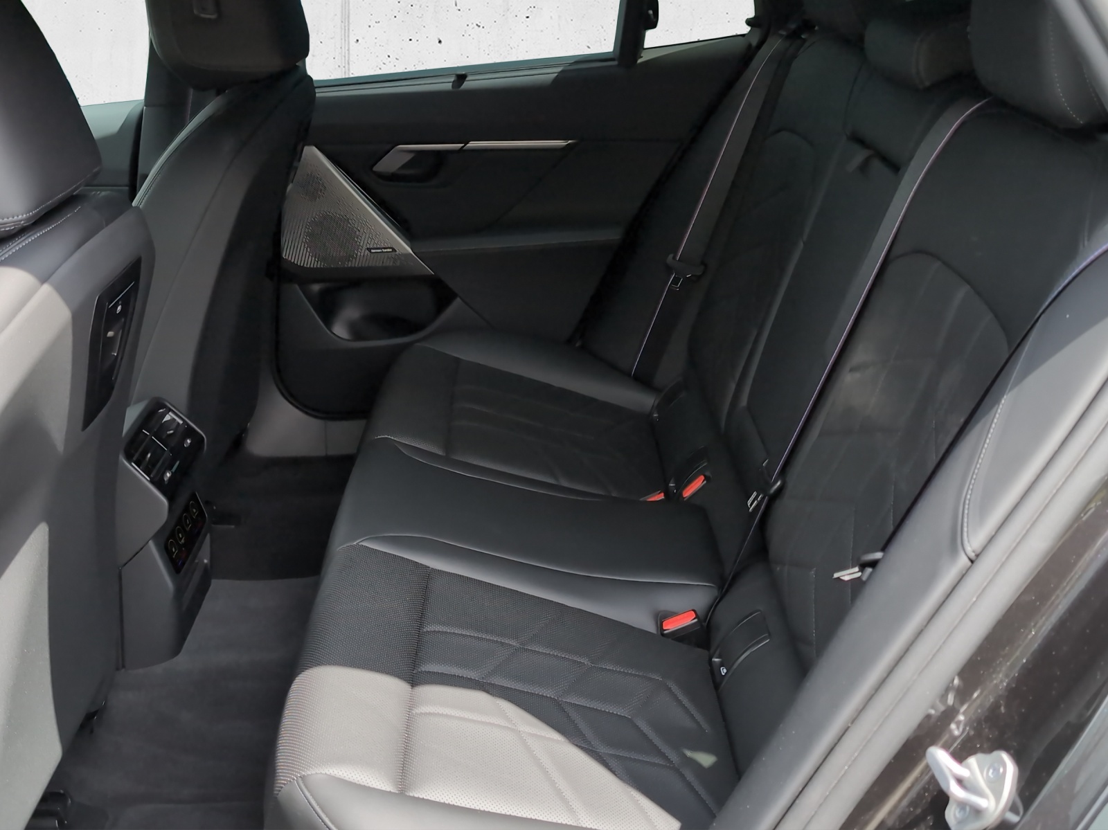 BMW i5 xDrive 40 Tour M S.Pro-image-14