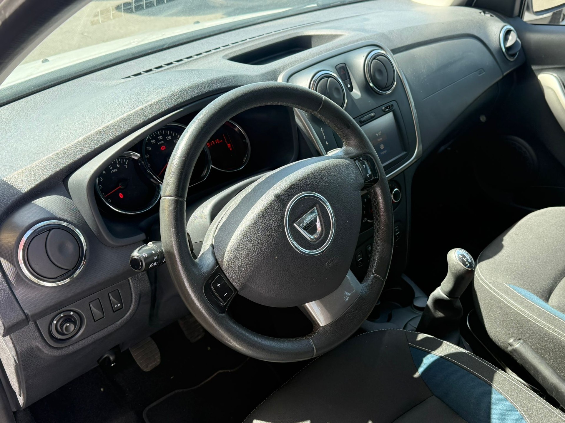 DACIA Sandero 0.9 Lauréate-image-10
