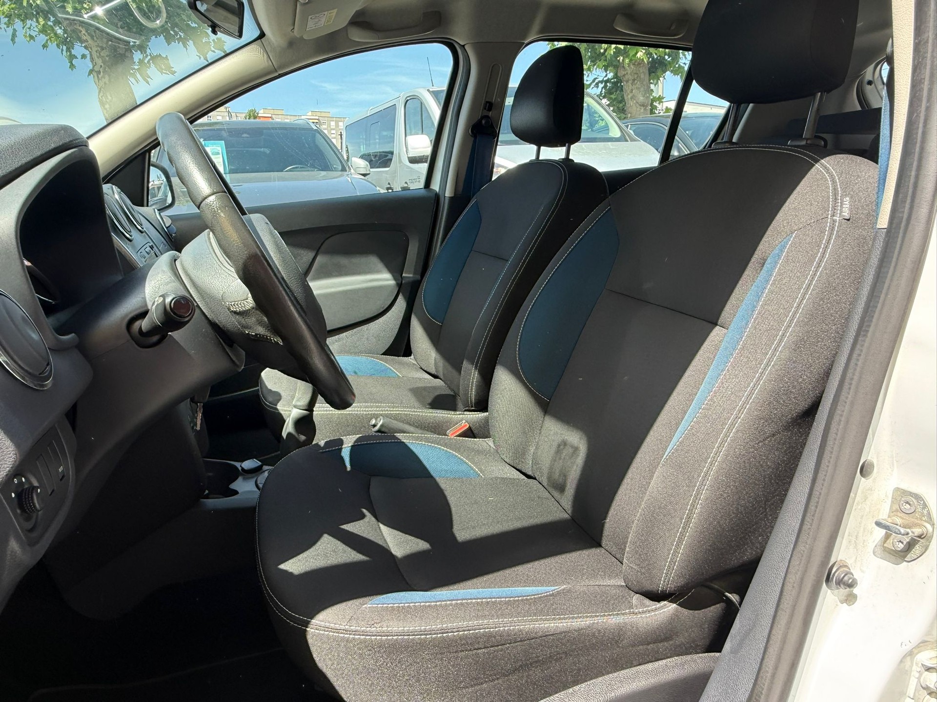 DACIA Sandero 0.9 Lauréate-image-11