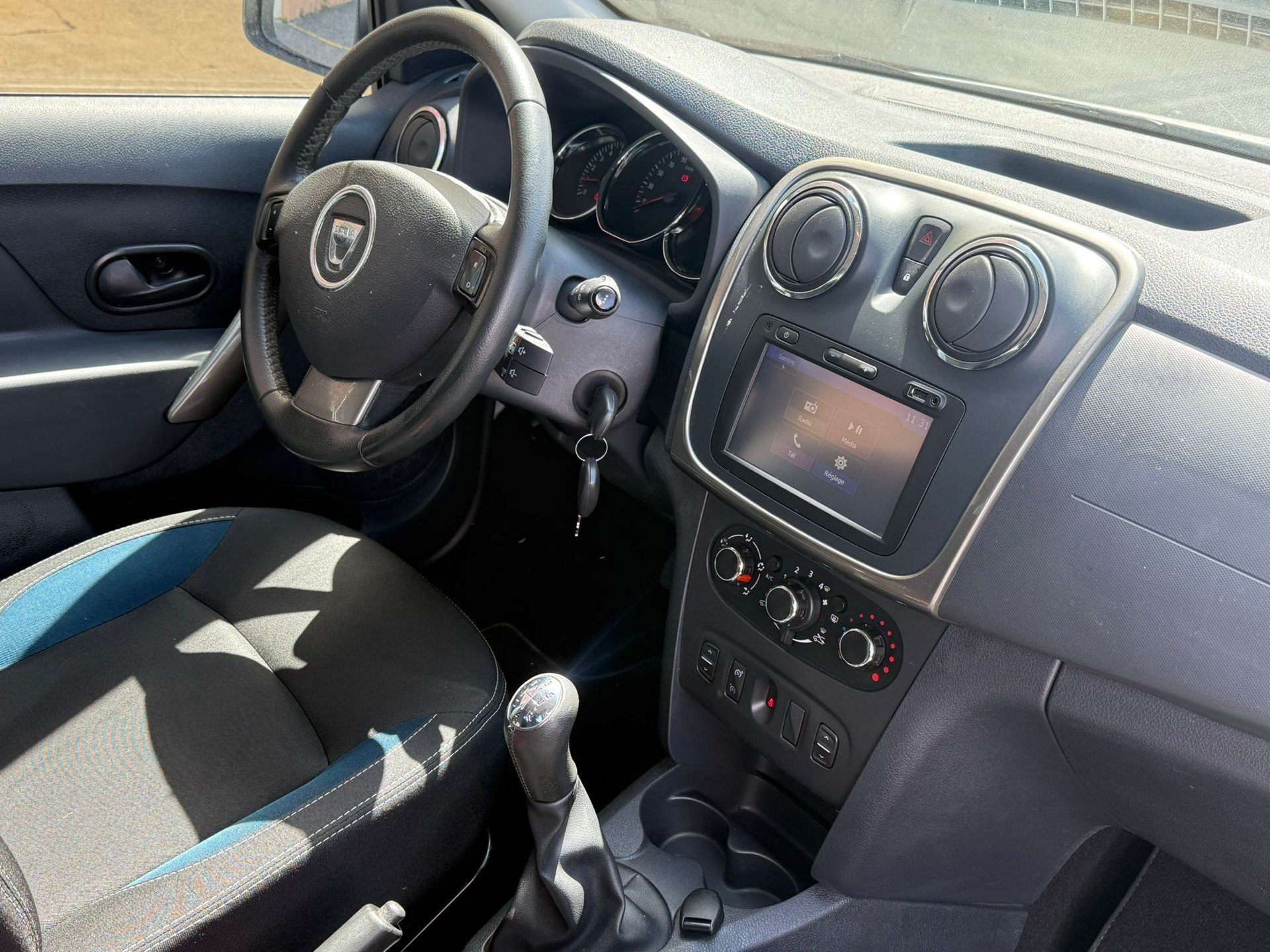DACIA Sandero 0.9 Lauréate-image-9