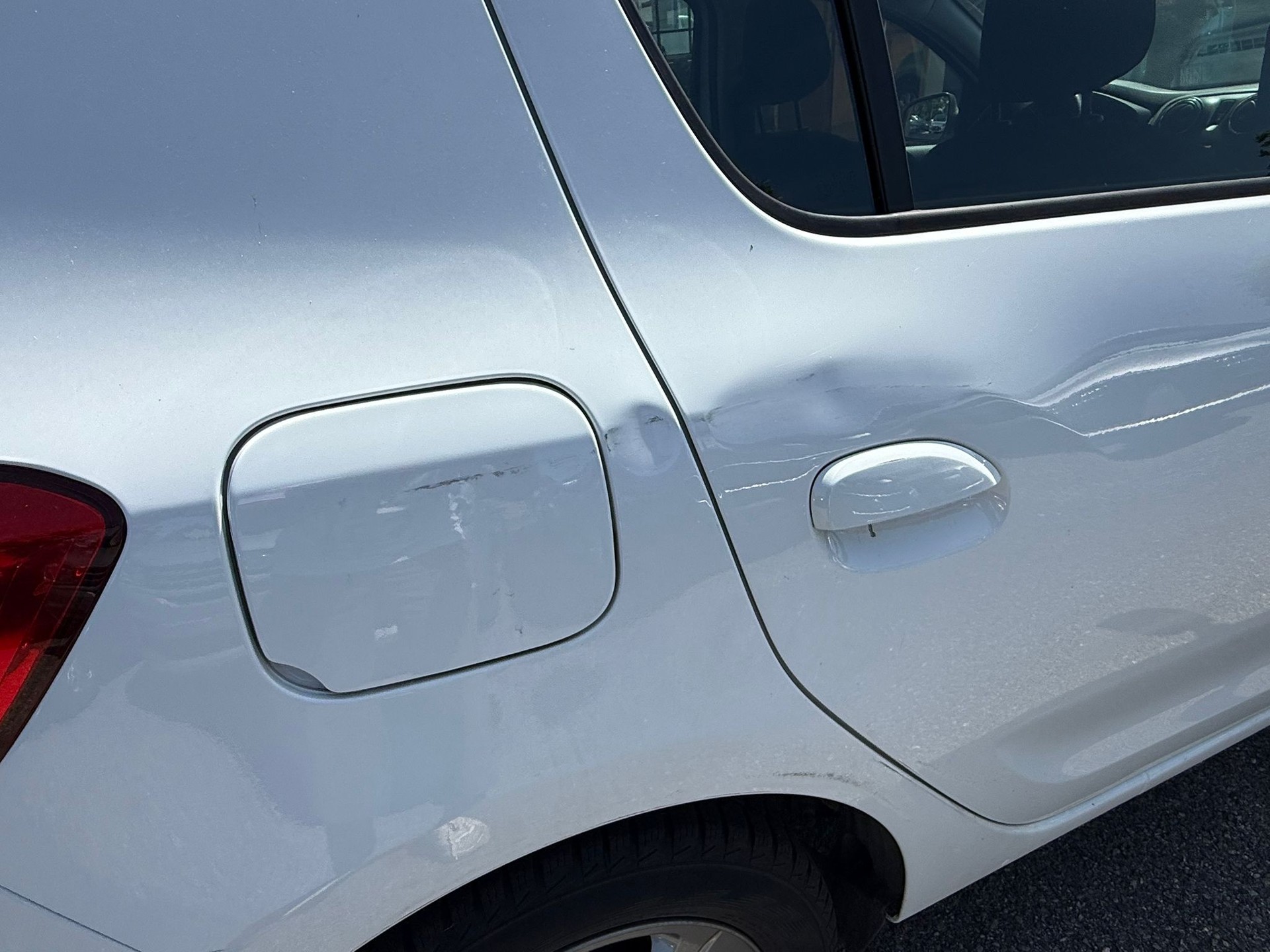 DACIA Sandero 0.9 Lauréate-image-7