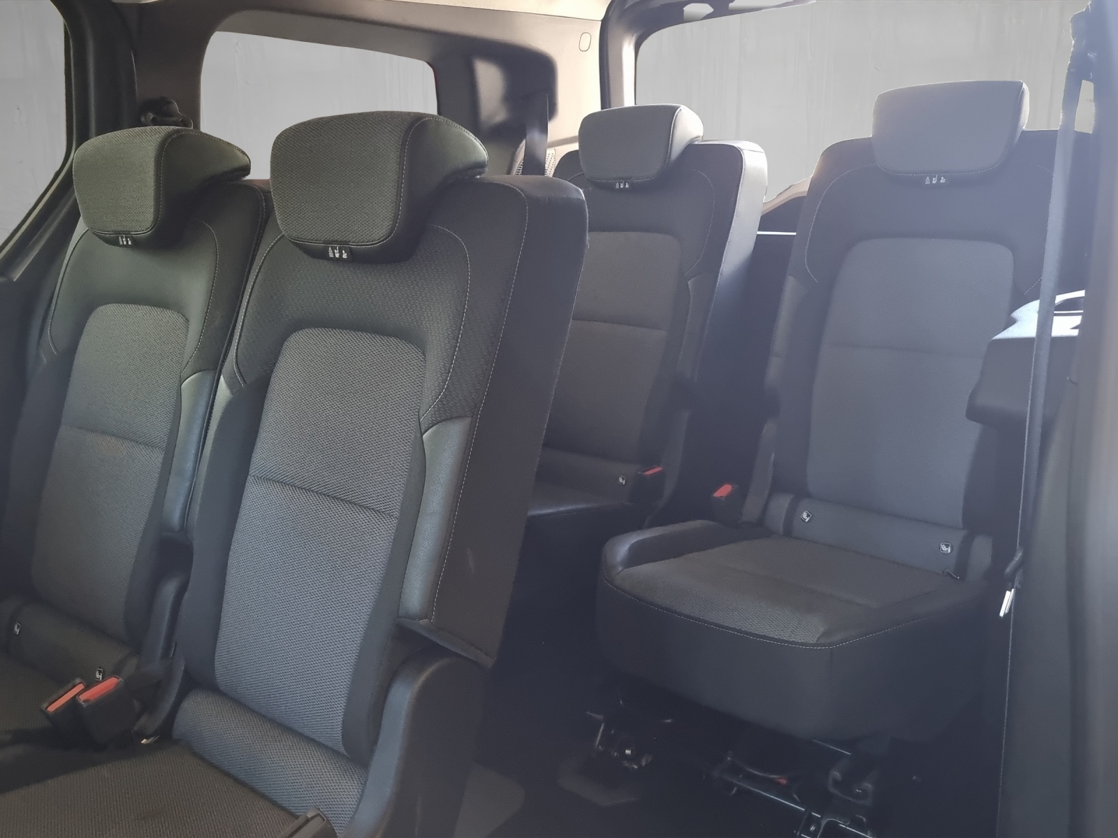 RENAULT Grand Kangoo Kombi 1.3 TCe 130 techno 7 Plätze-image-10