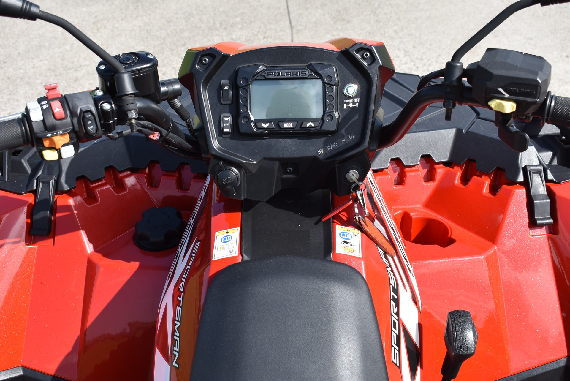 POLARIS Sportsman XP 1000 Raupenquad-image-11
