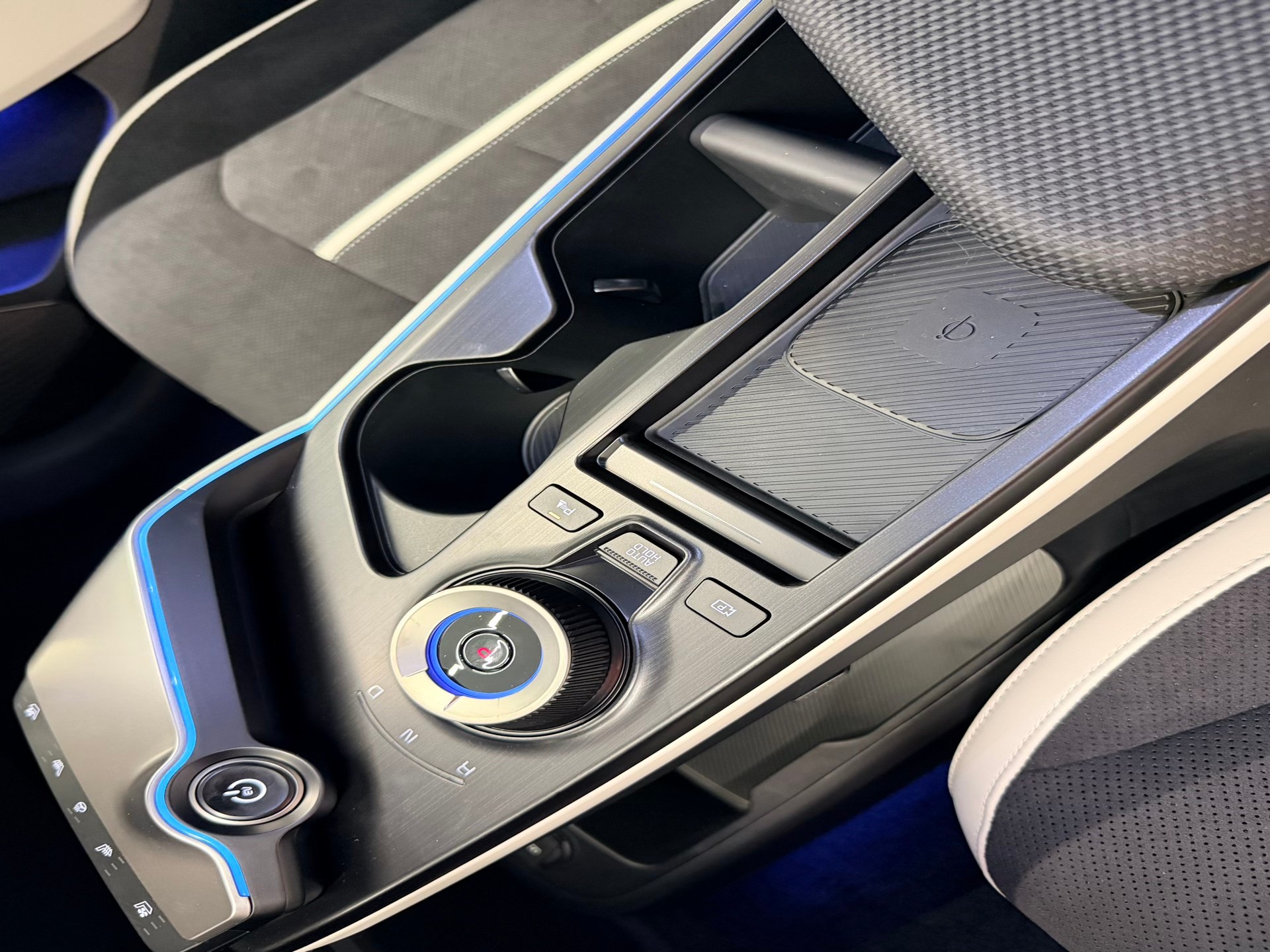 KIA EV6 84 kWh GT-Line 4x4-image-24