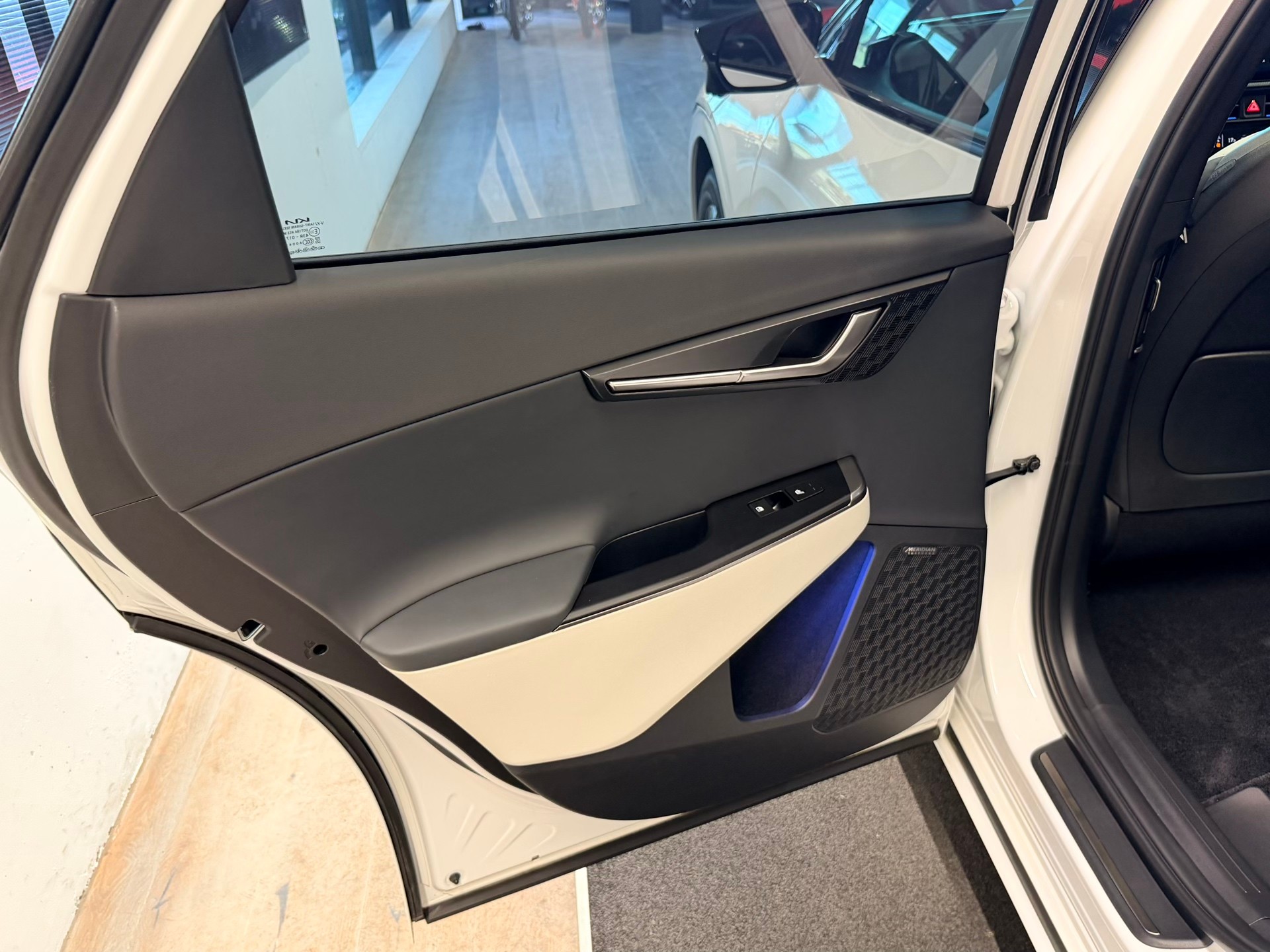 KIA EV6 84 kWh GT-Line 4x4-image-18