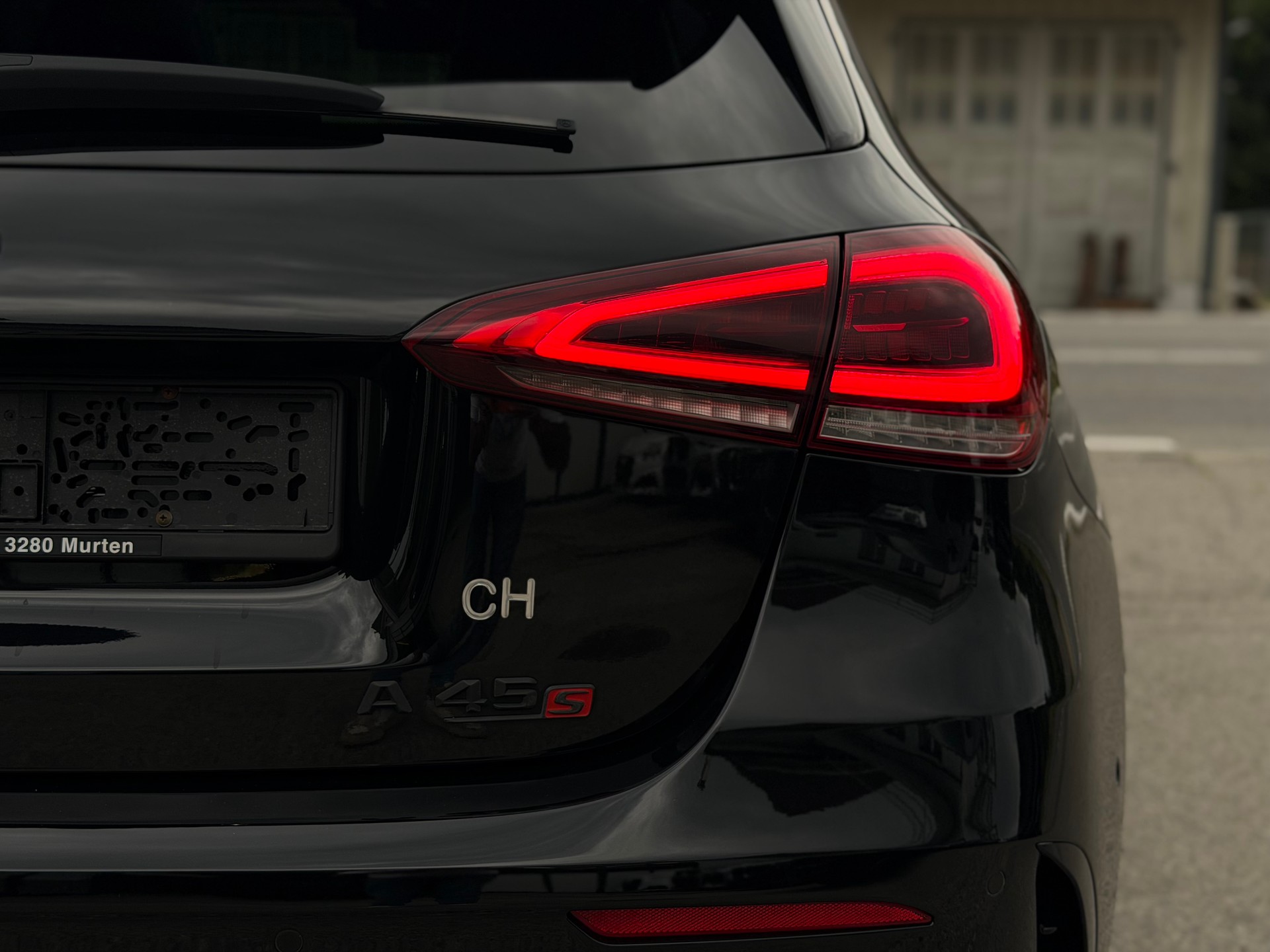MERCEDES-BENZ A 45 S AMG 4Matic+ Speedshift-image-9